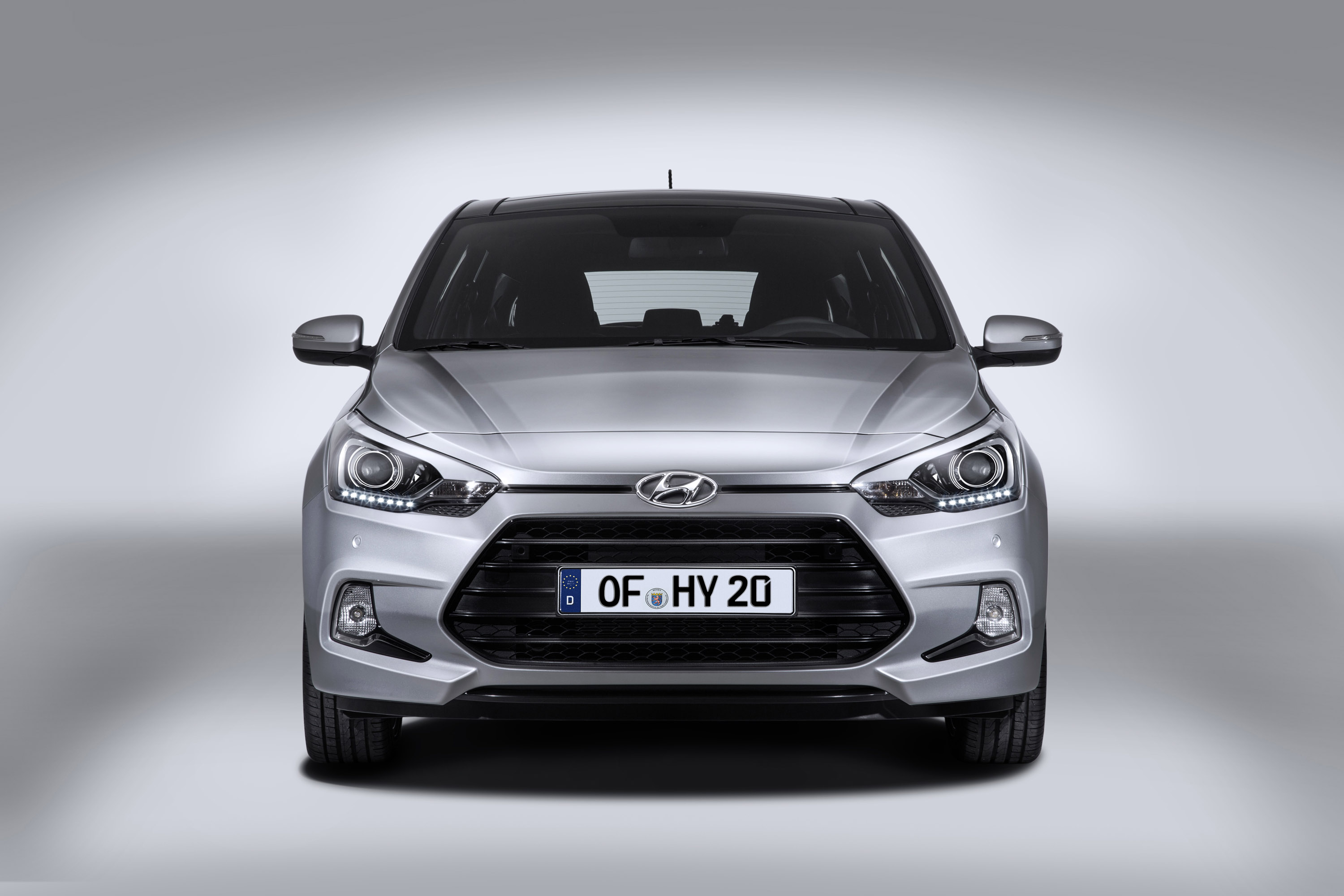 Hyundai i20 Coupe photo #2