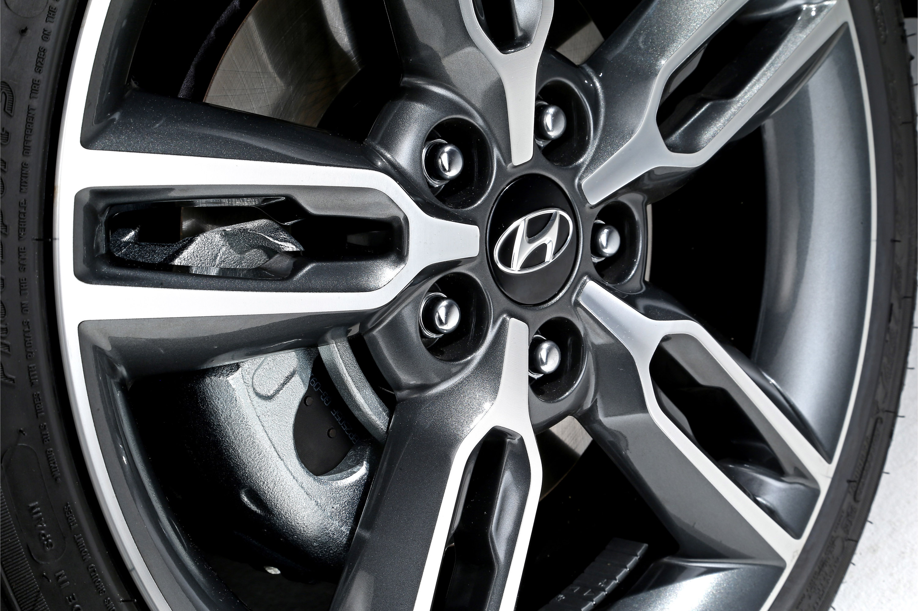 Hyundai i30 Turbo photo #16