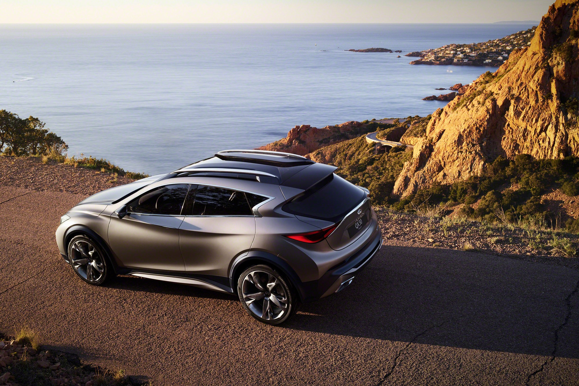 Infiniti QX30 Concept photo #19