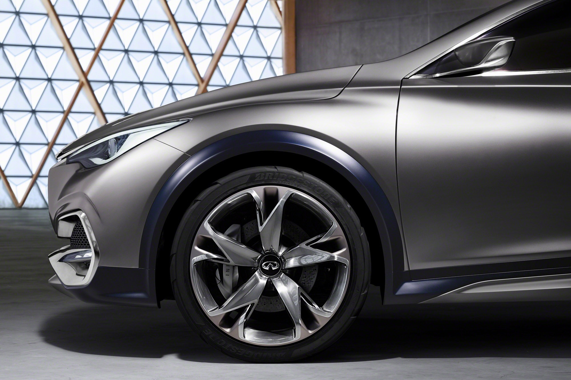 Infiniti QX30 Concept photo #22
