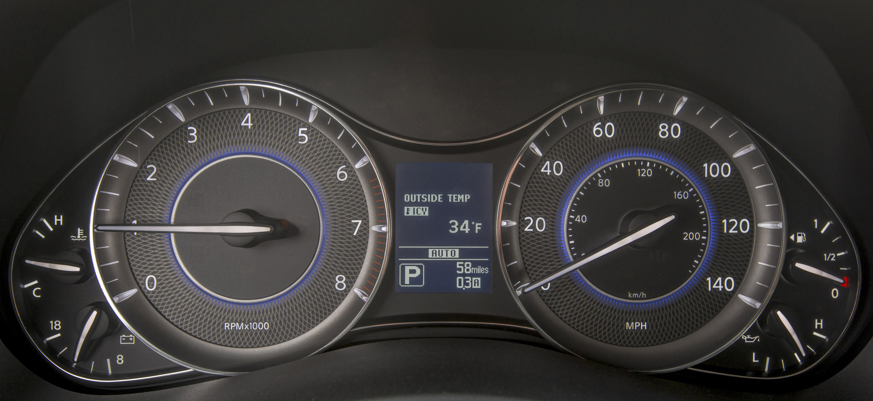 Infiniti qx80 расход. Инфинити qx80 2015 салон. Расход топлива инфинити qx80. Infiniti qx80 расход. Infiniti qx80 расход топлива.