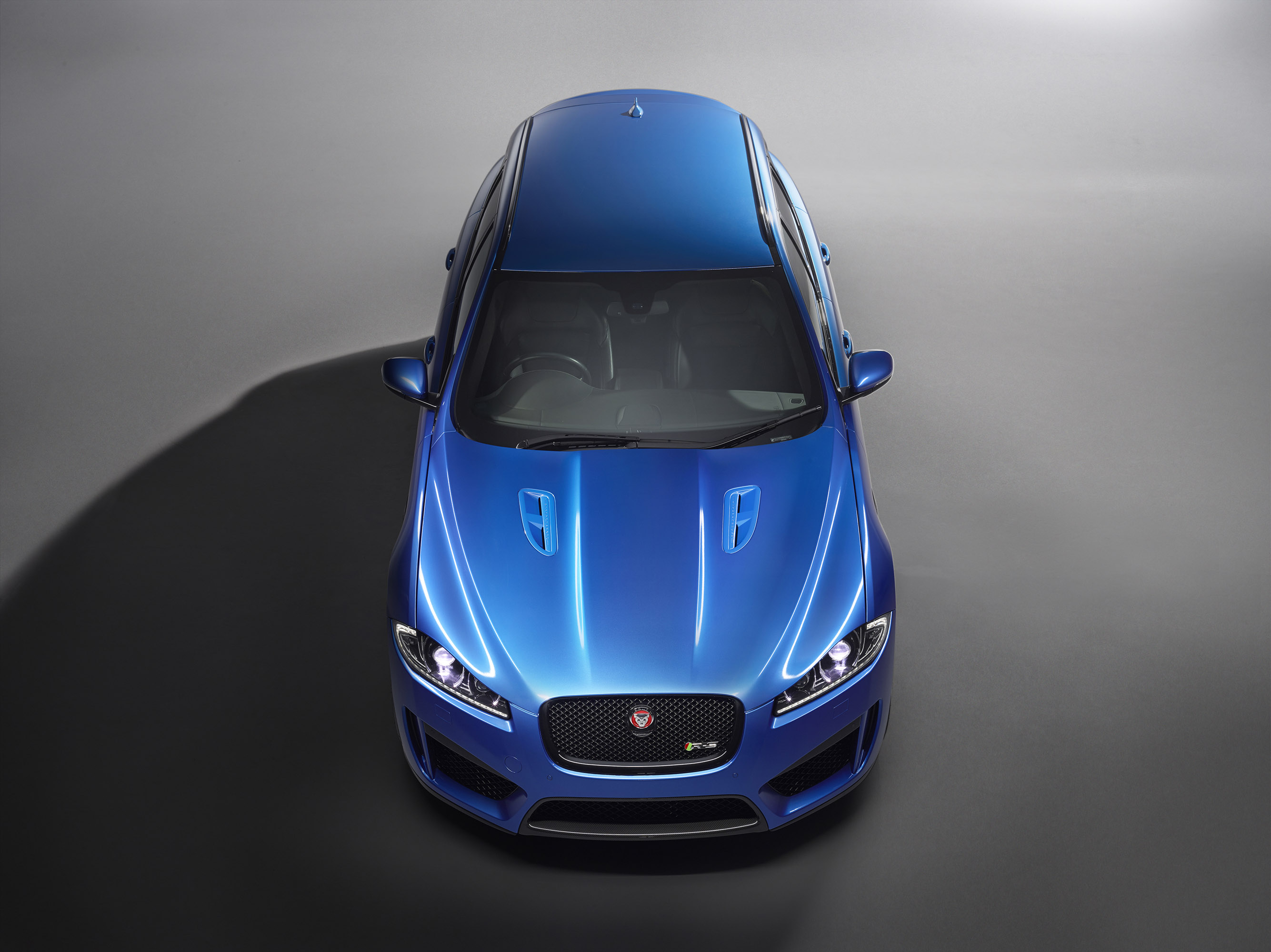 Jaguar XFR-S Sportbrake photo #2