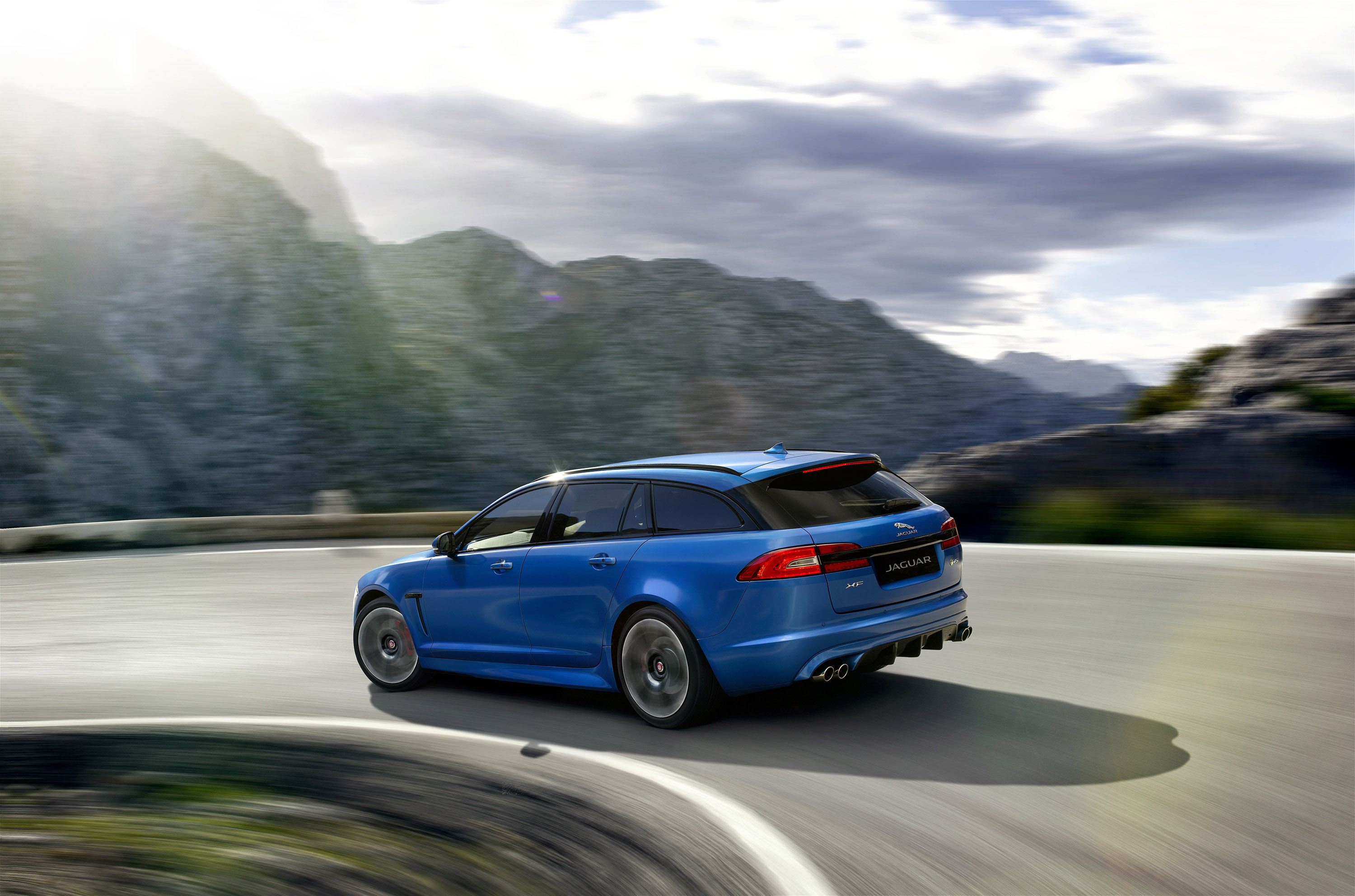 Jaguar XFR-S Sportbrake photo #19