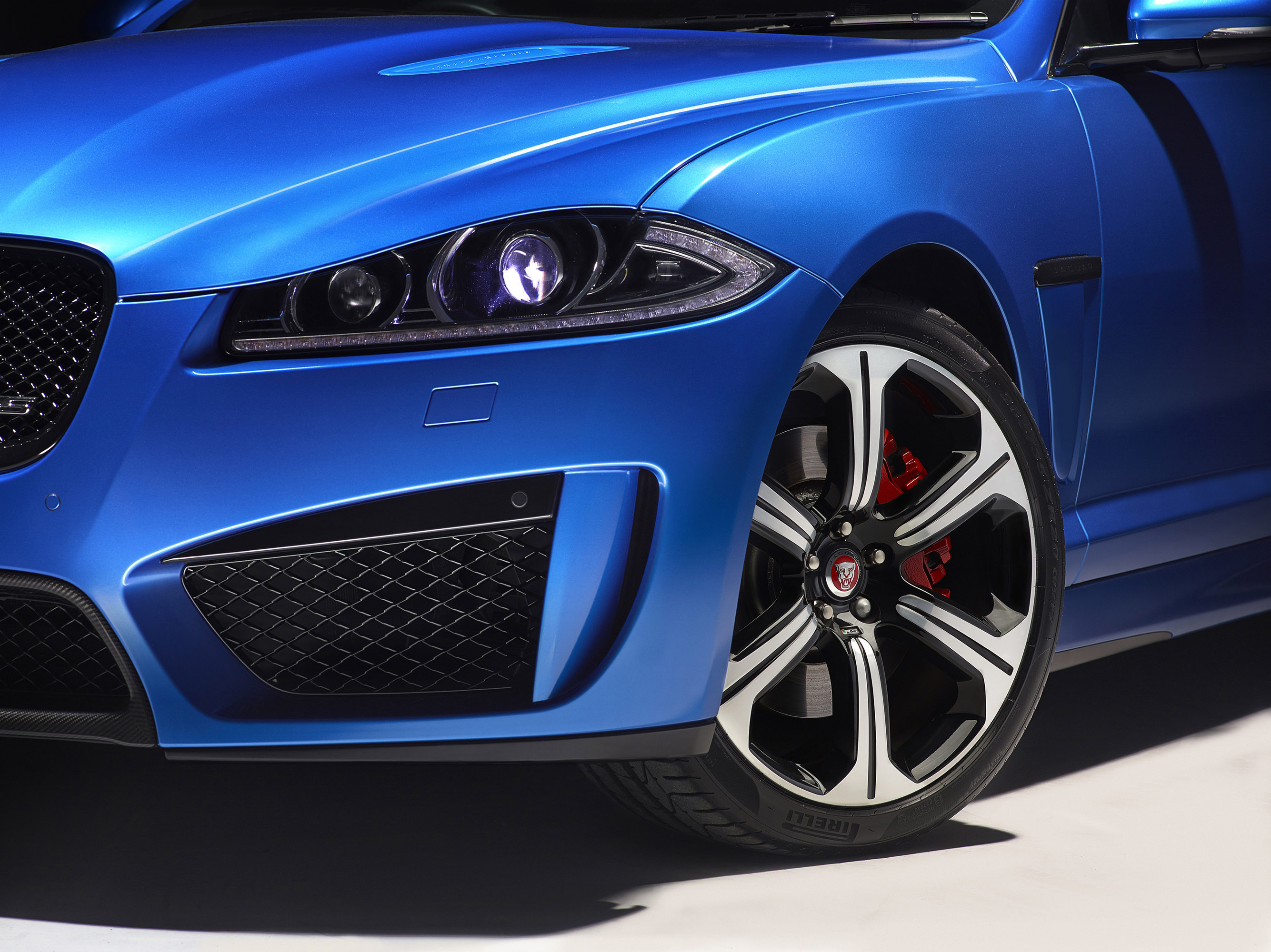 Jaguar XFR-S Sportbrake photo #25