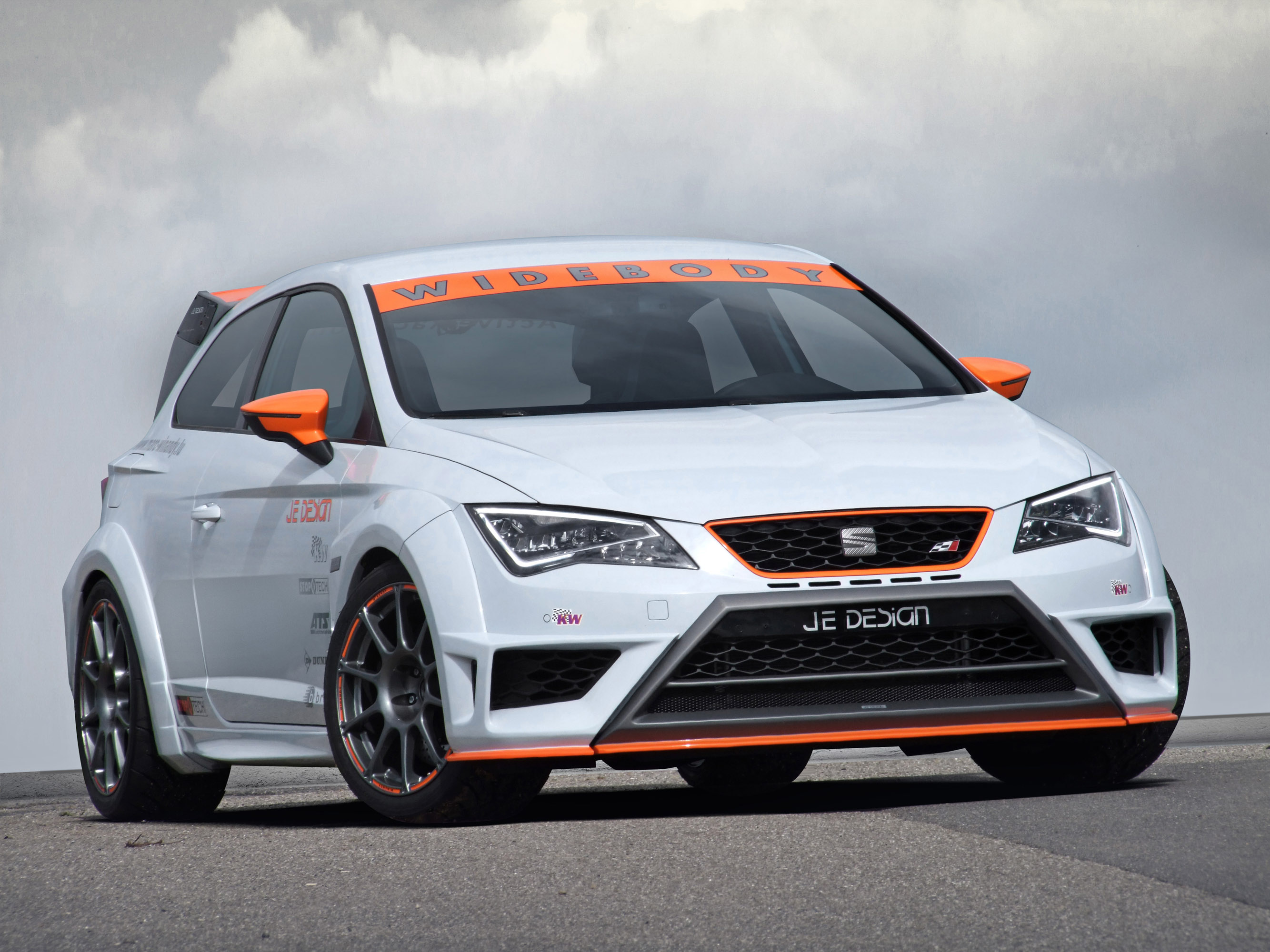 Je Design Seat Leon Cupra Race photo #1