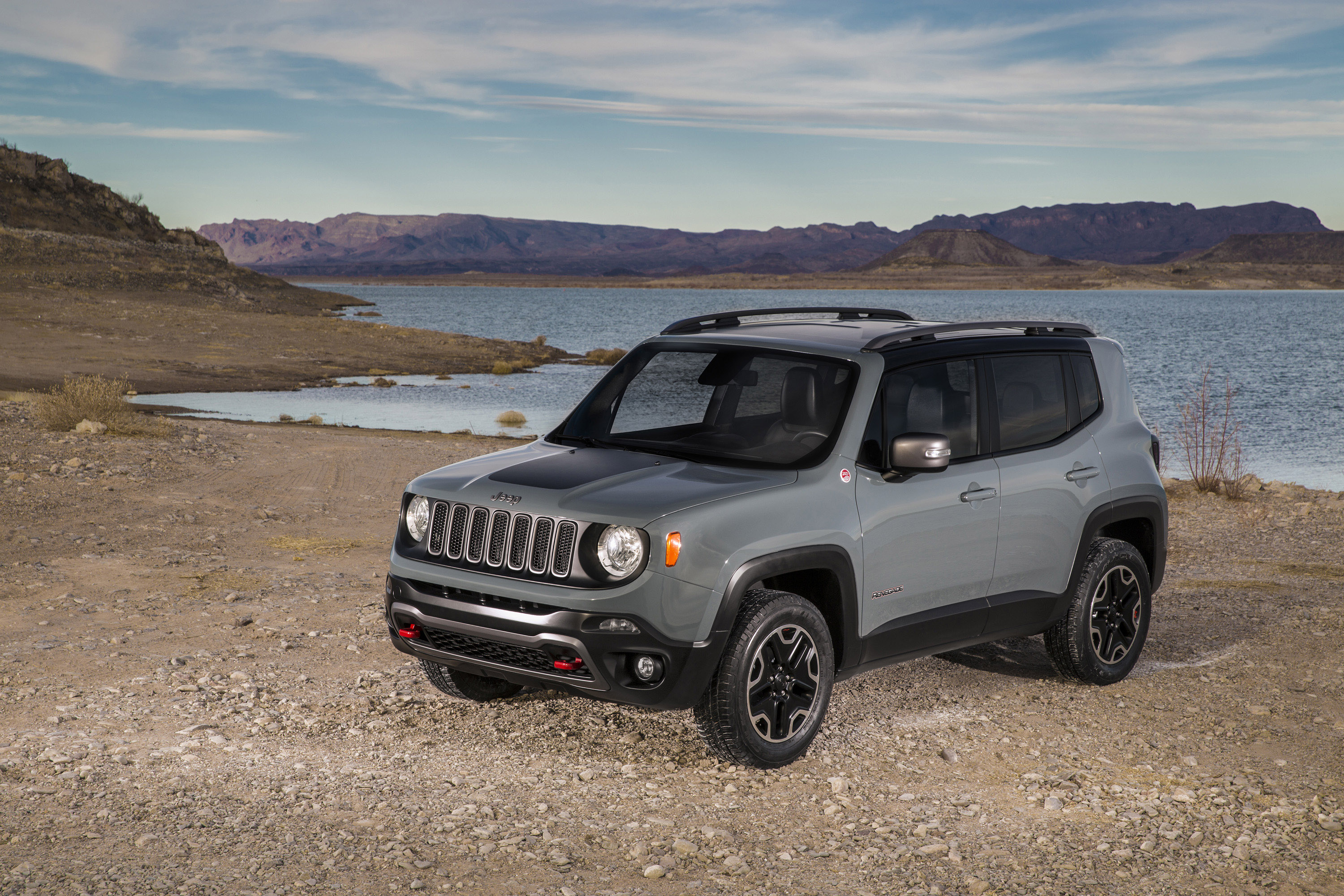 Jeep Renegade photo #2