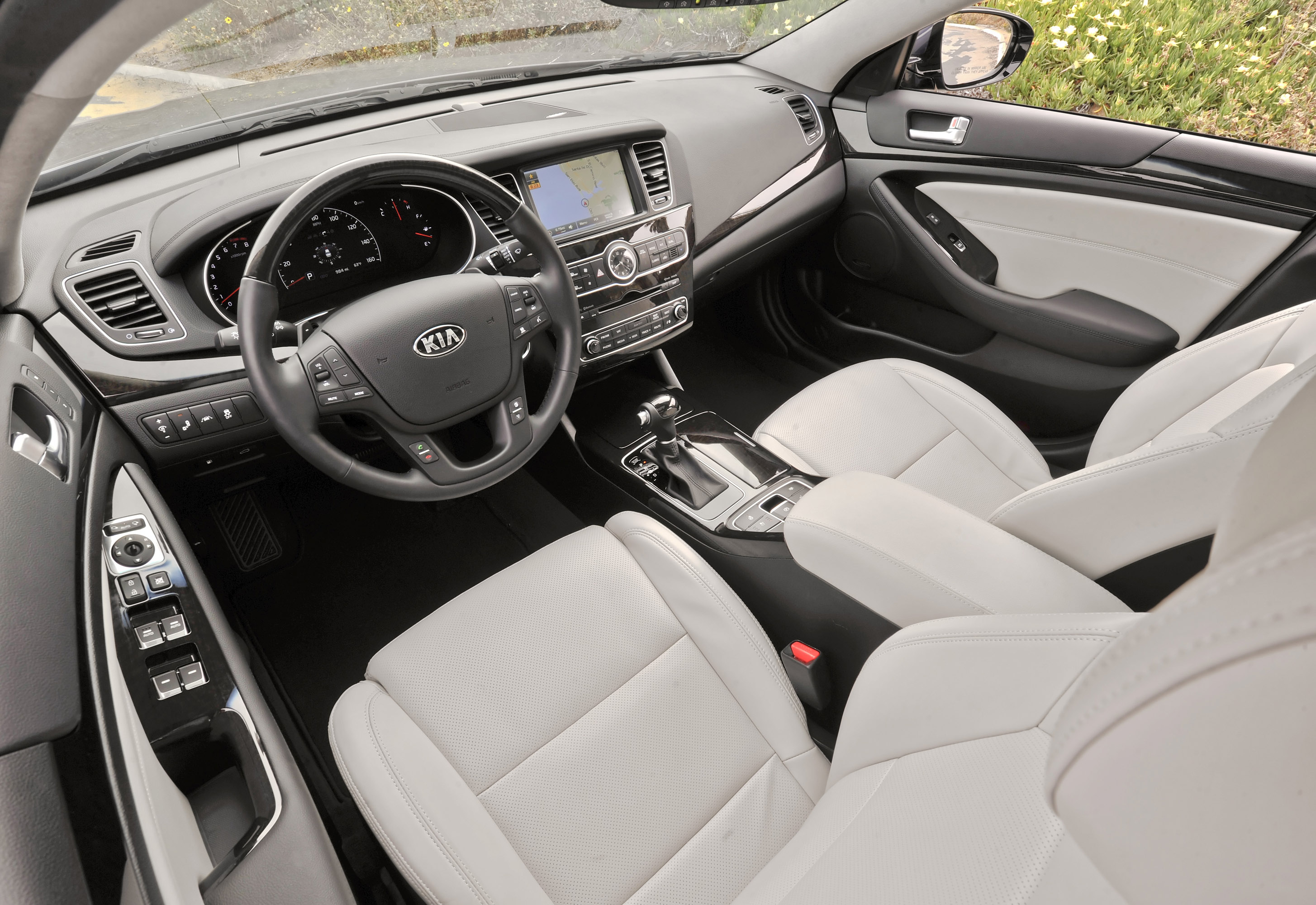 Kia Cadenza photo #31