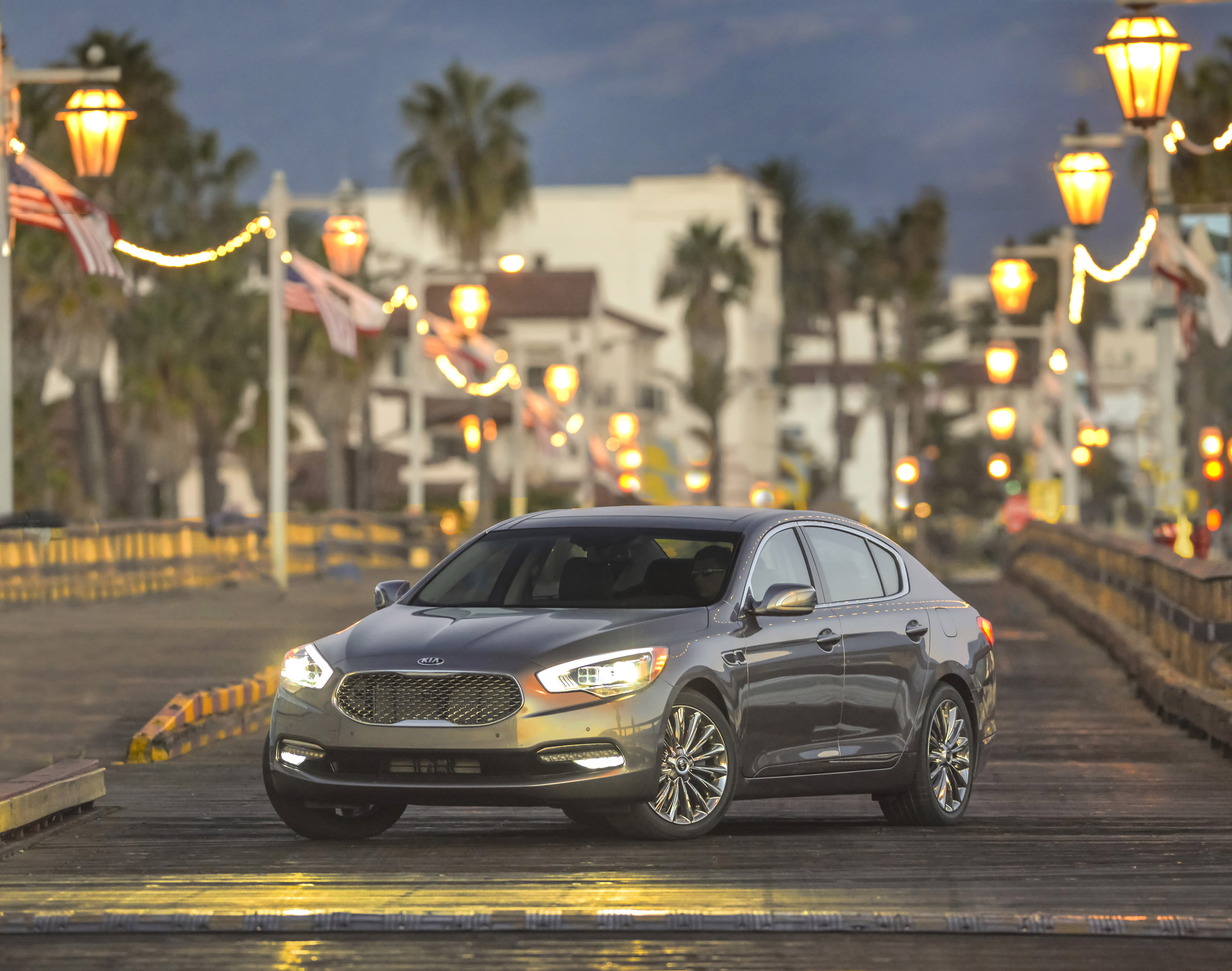 KIA K900 photo #25