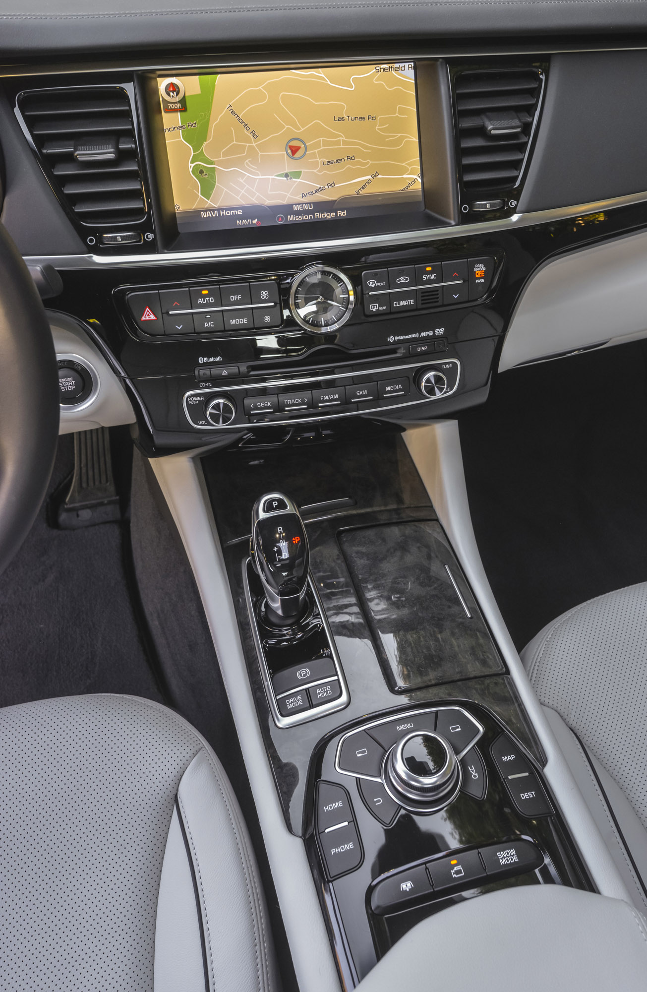 KIA K900 photo #44