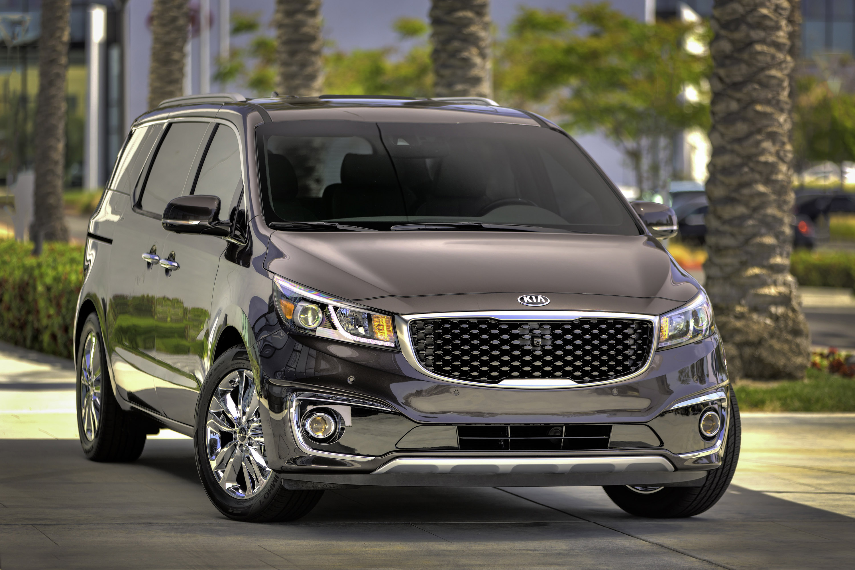 Kia Sedona photo #1