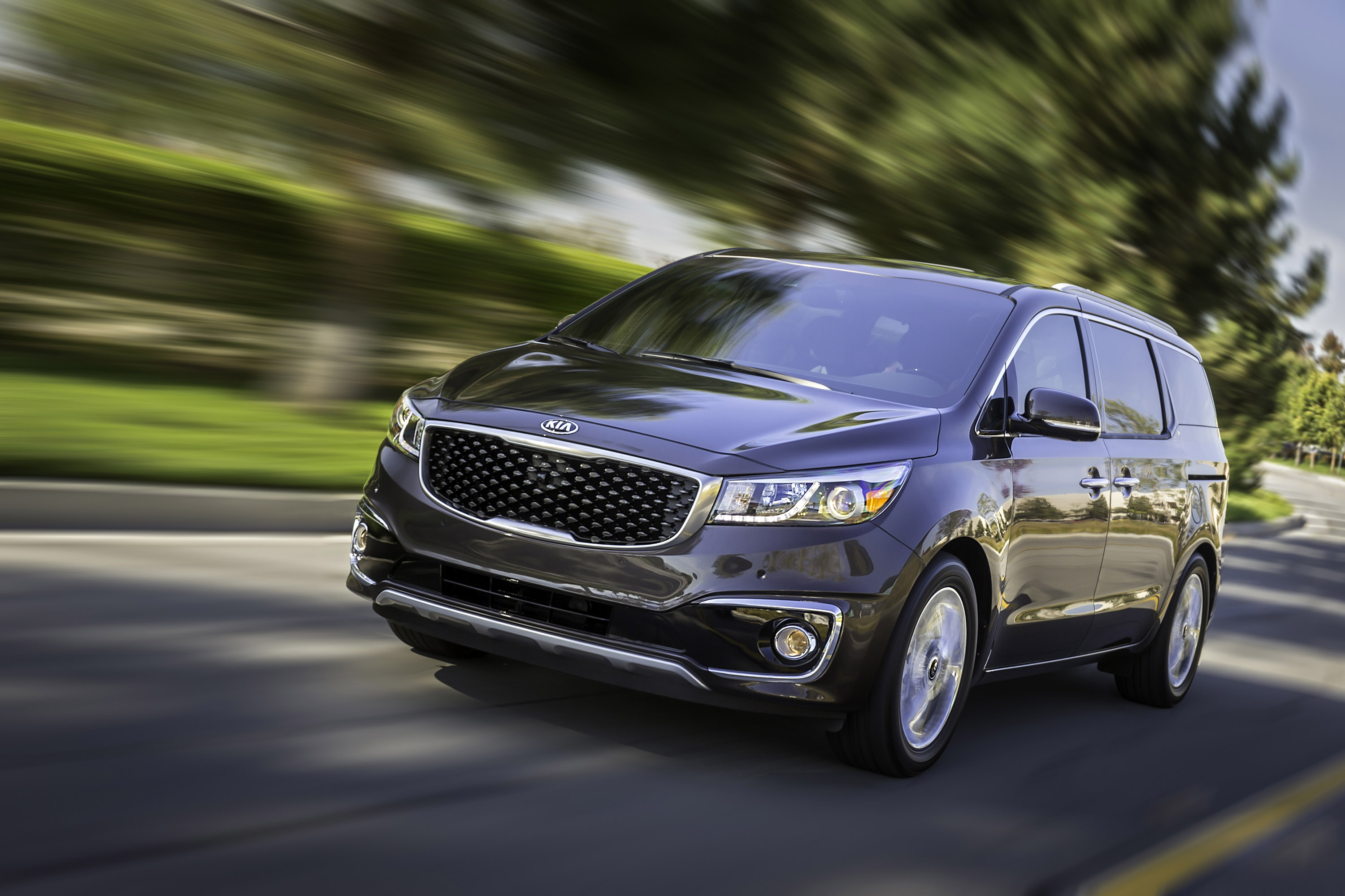 Kia Sedona photo #3