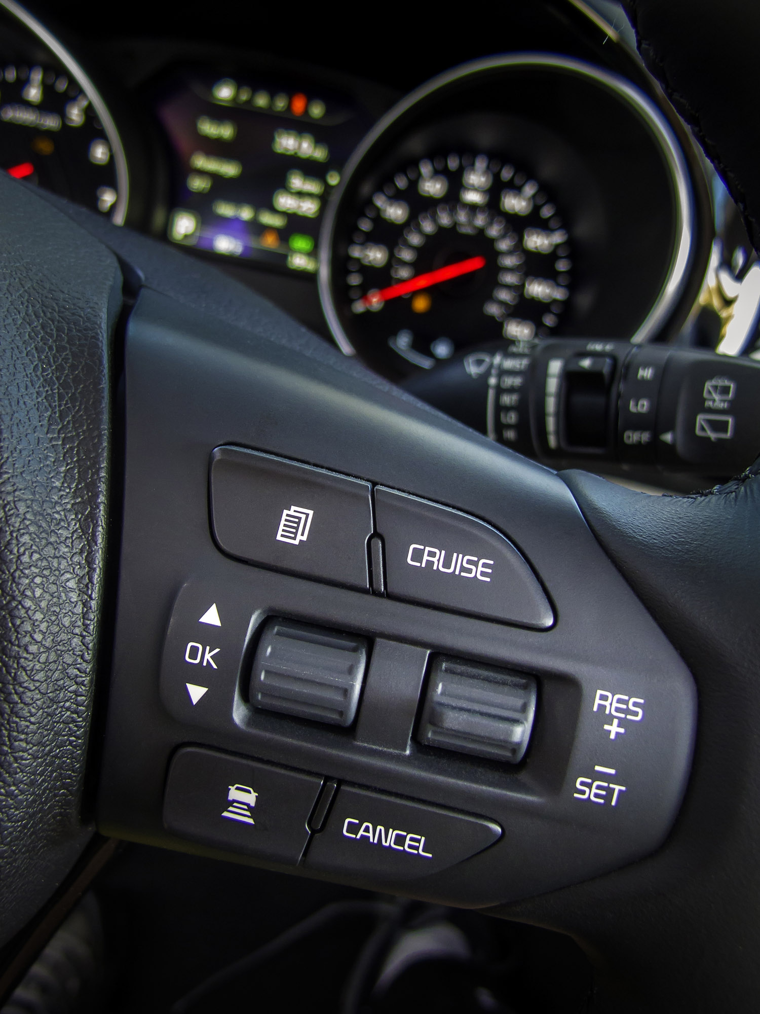 Kia Sedona photo #26