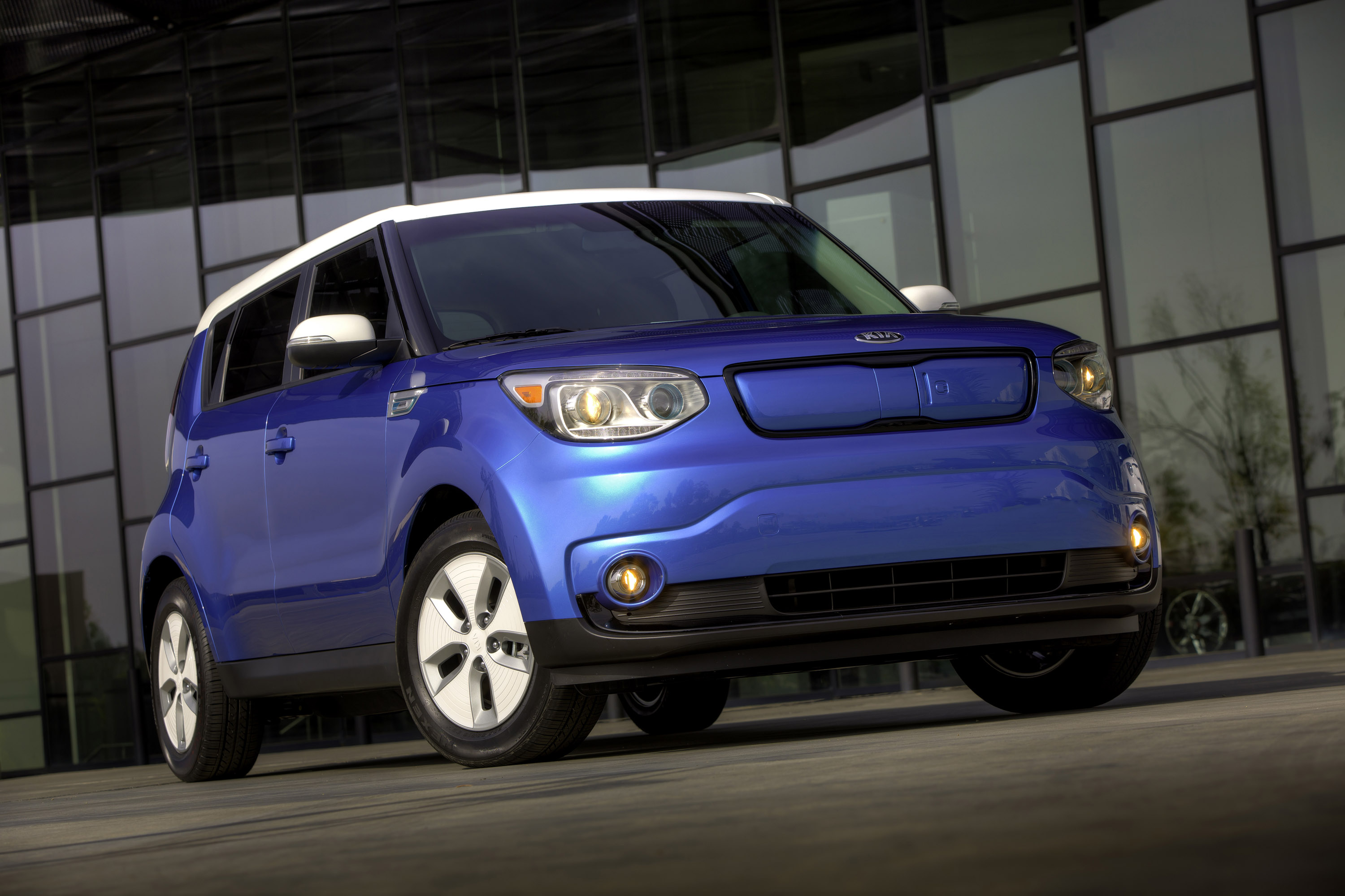 Kia Soul EV photo #1