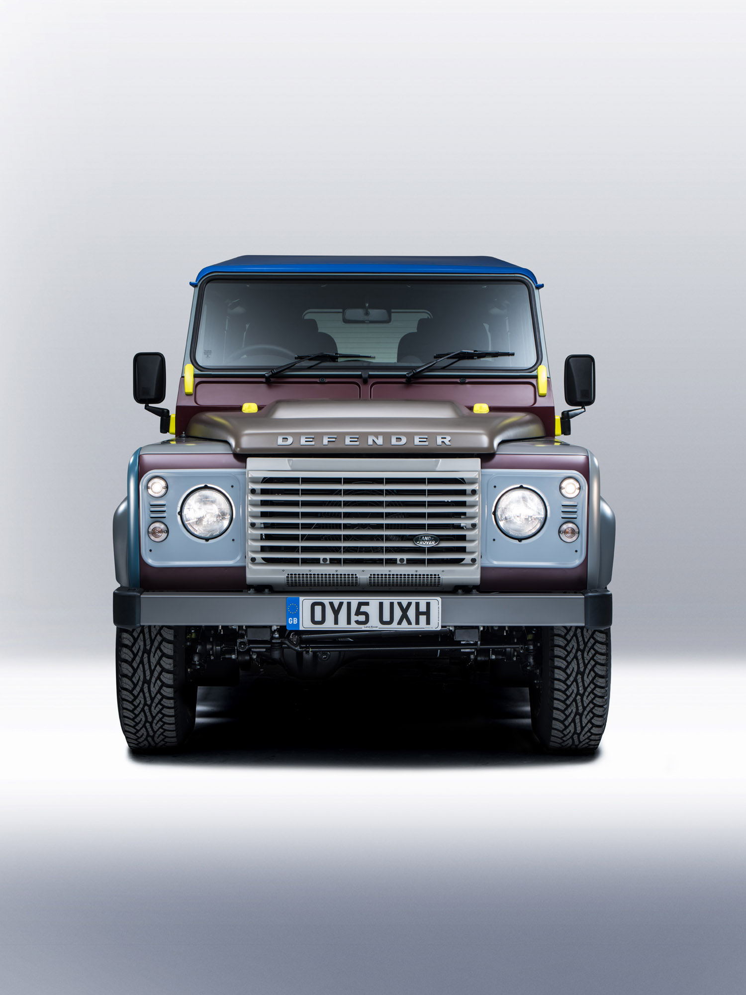 Land Rover Defender Paul Smith Special Edition photo #3