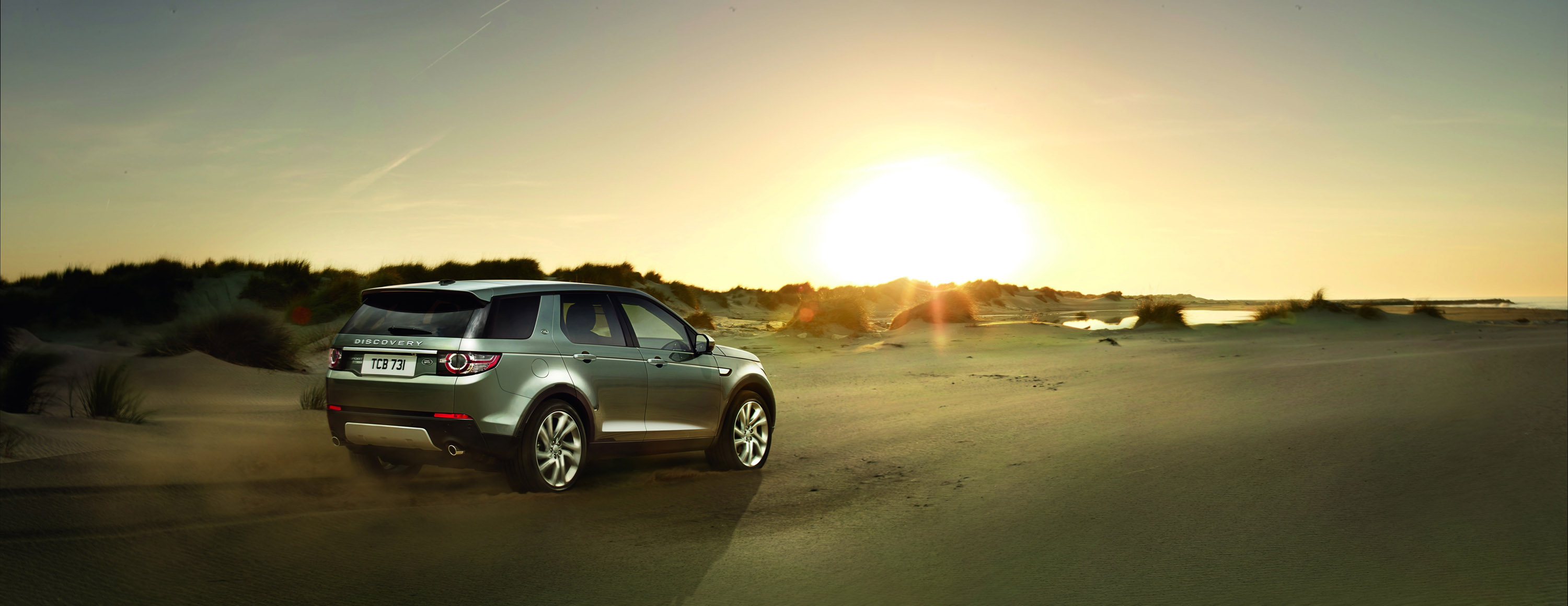 Land Rover Discovery Sport photo #25