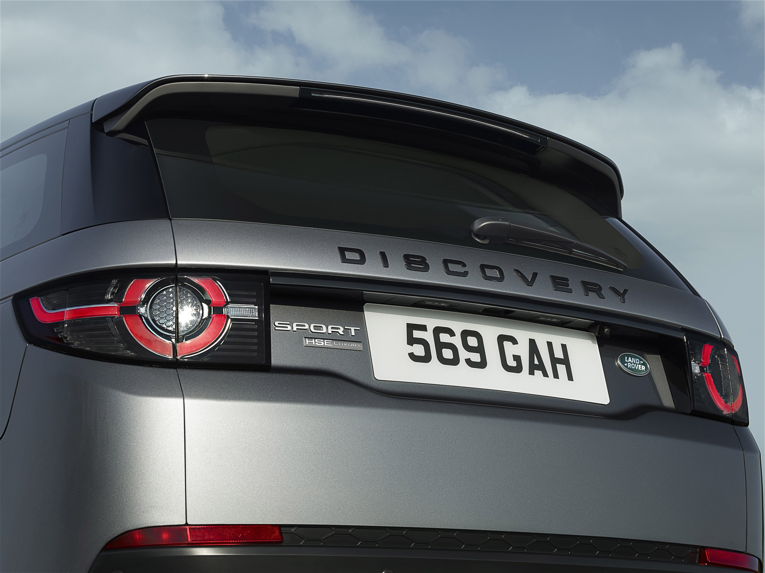 Land Rover Discovery Sport photo #37