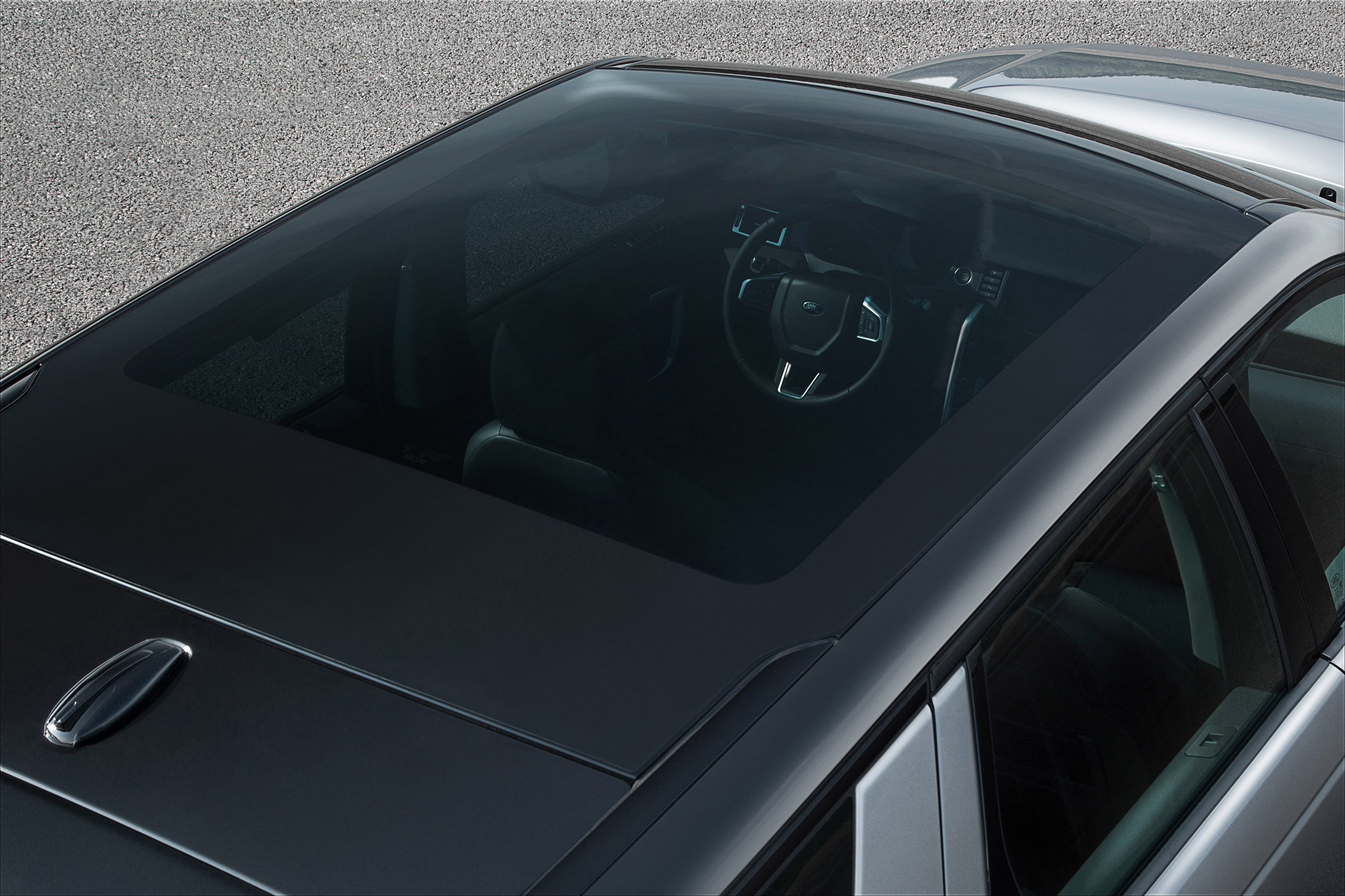 Land Rover Discovery Sport photo #38