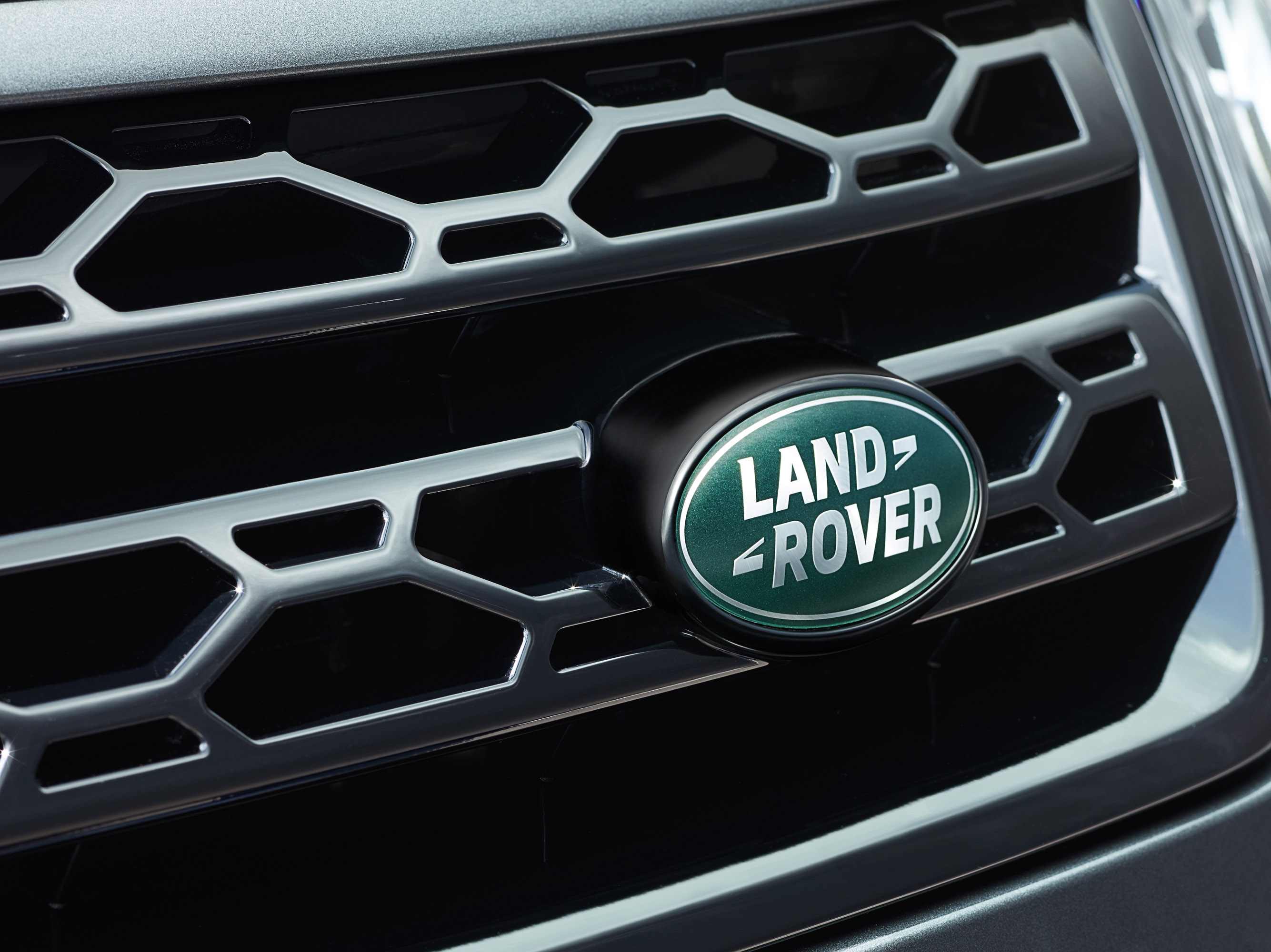 Land Rover Discovery Sport photo #39