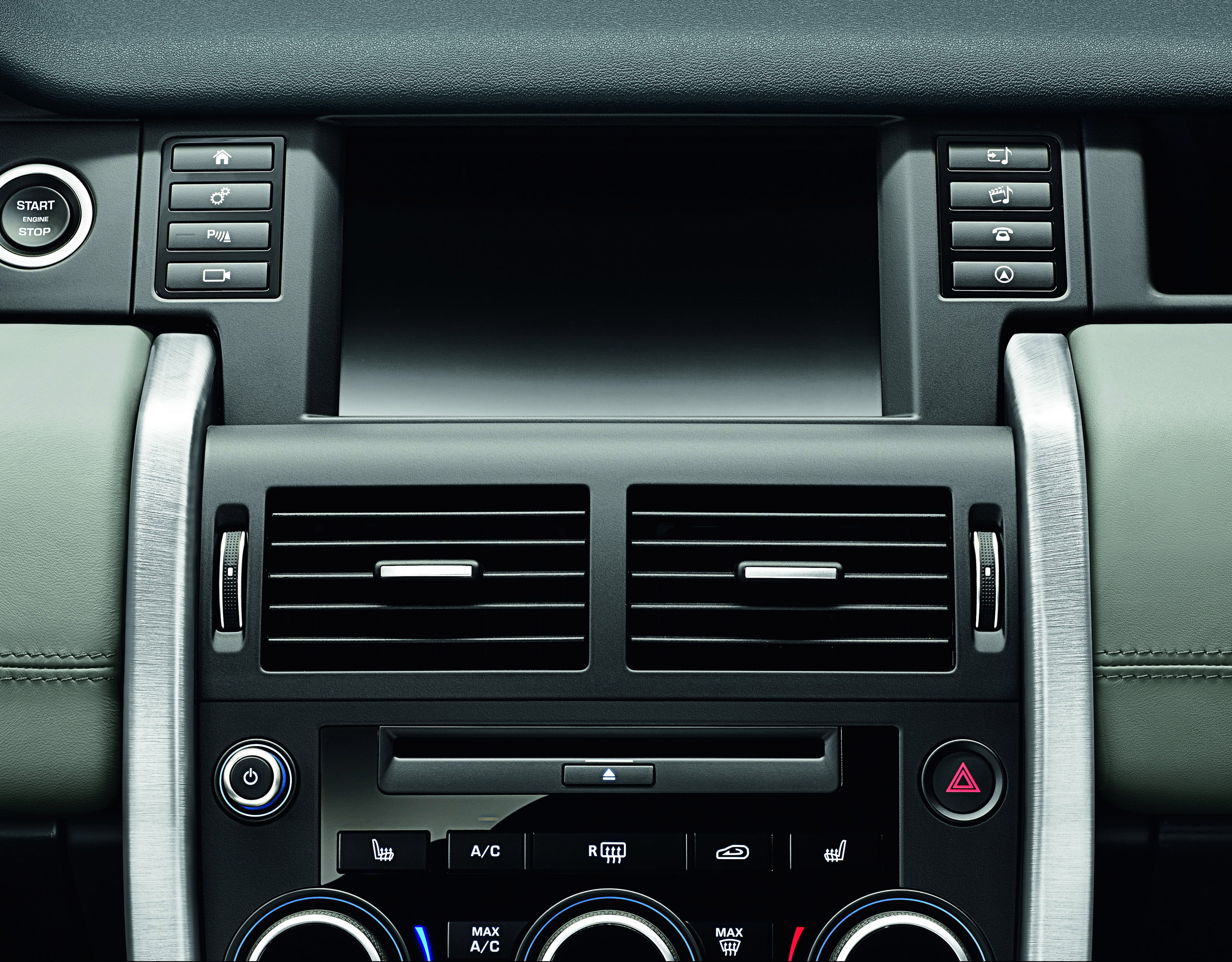 Land Rover Discovery Sport photo #51