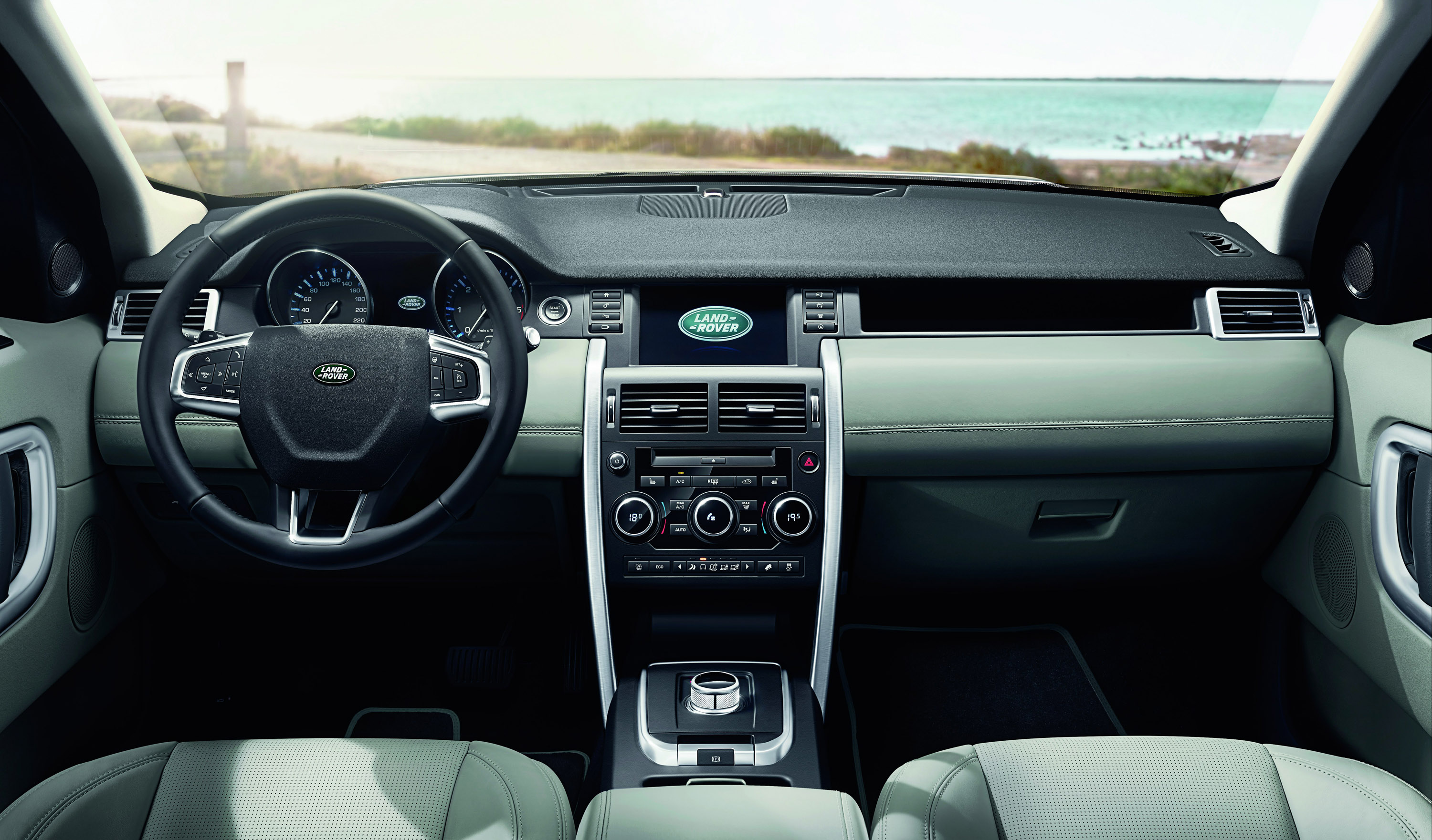 Land Rover Discovery Sport photo #53