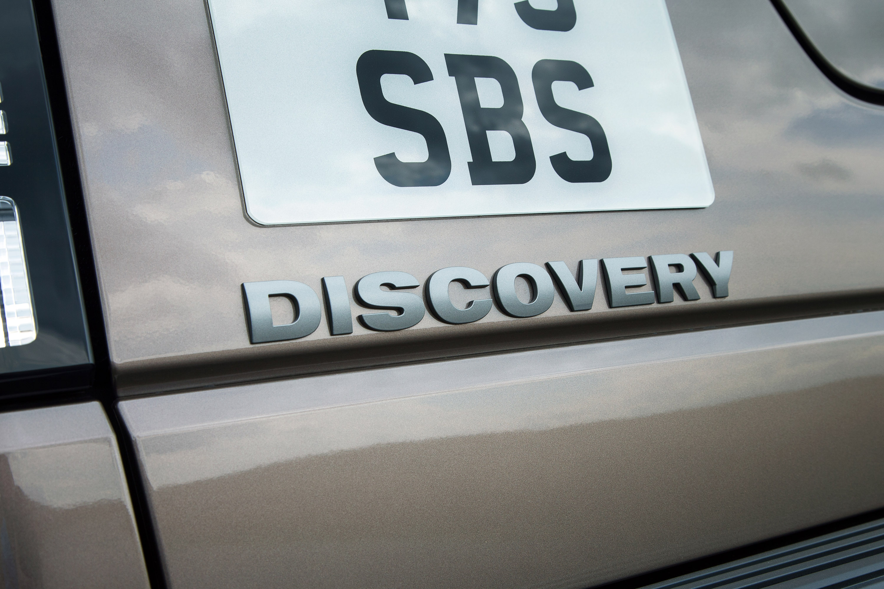Land Rover Discovery photo #15