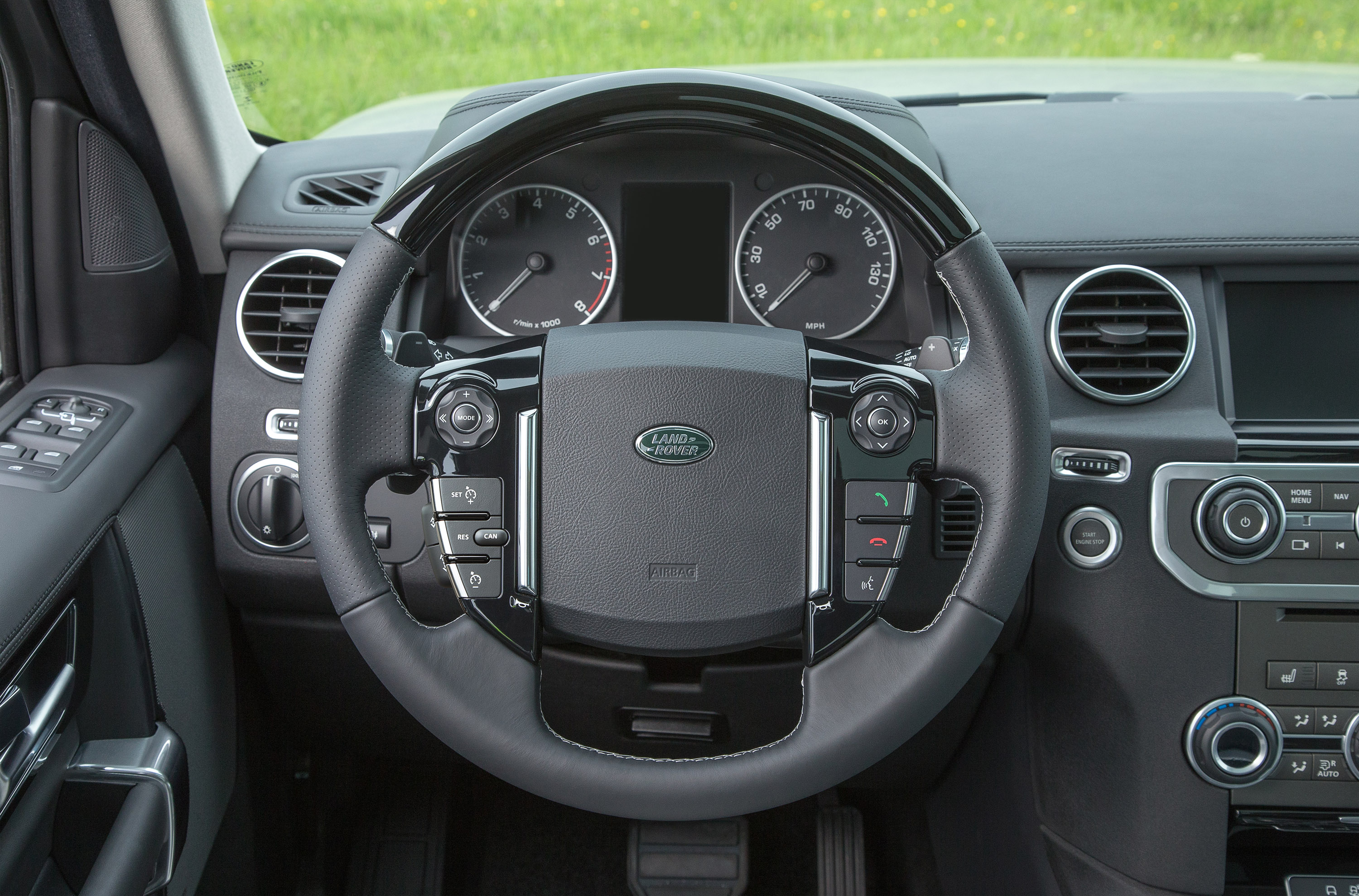 Land Rover Discovery photo #19