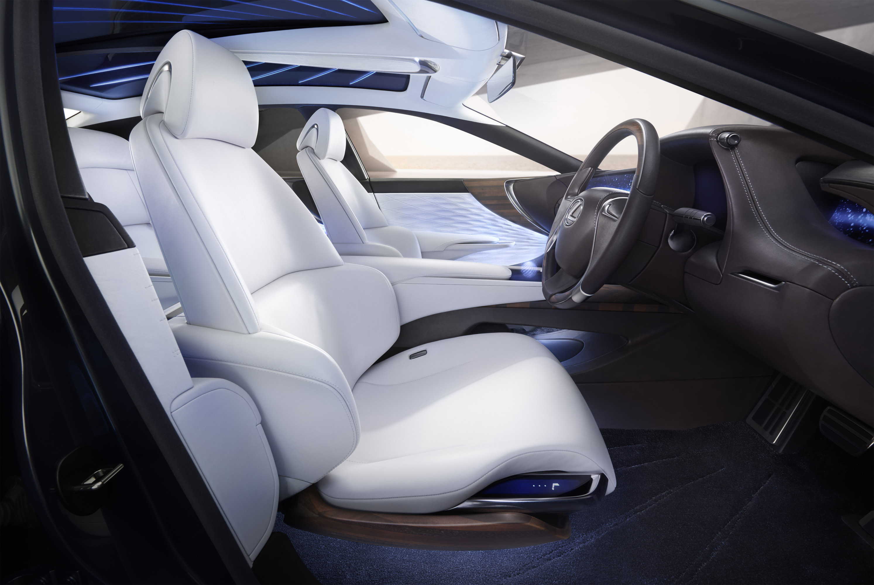 Lexus LF-FC Concept photo #19