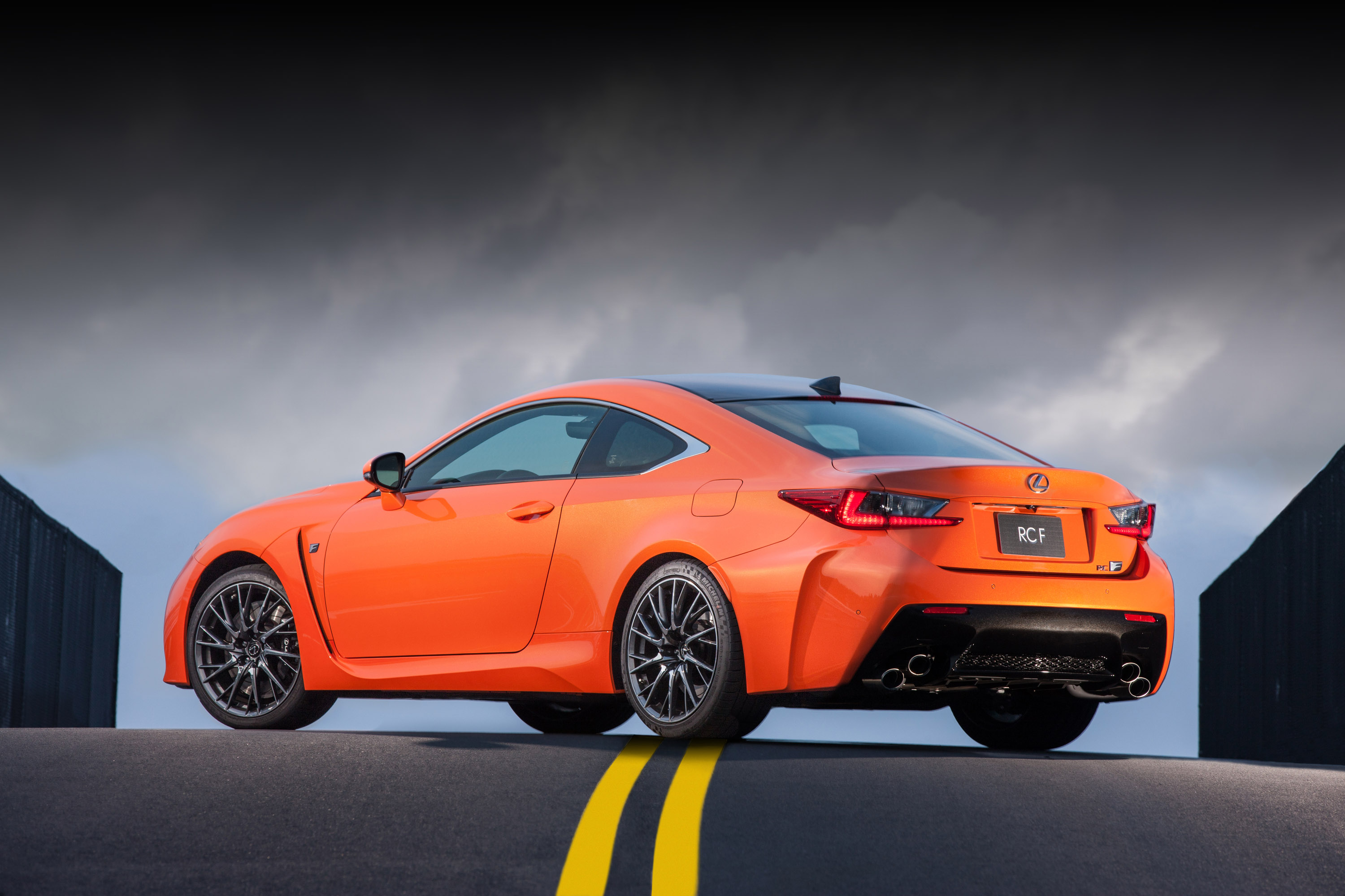 Lexus RC F photo #33