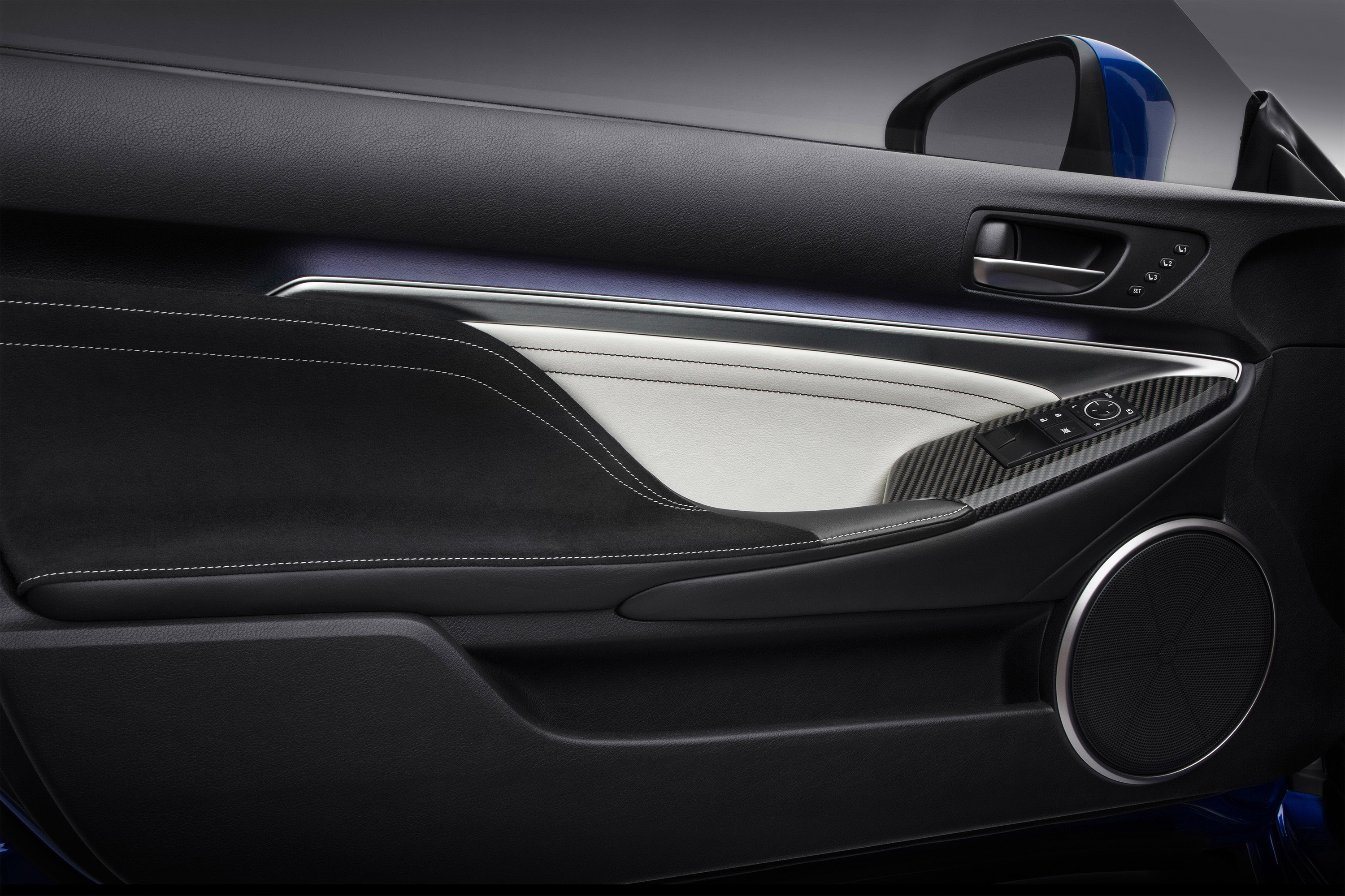 Lexus RC F photo #48