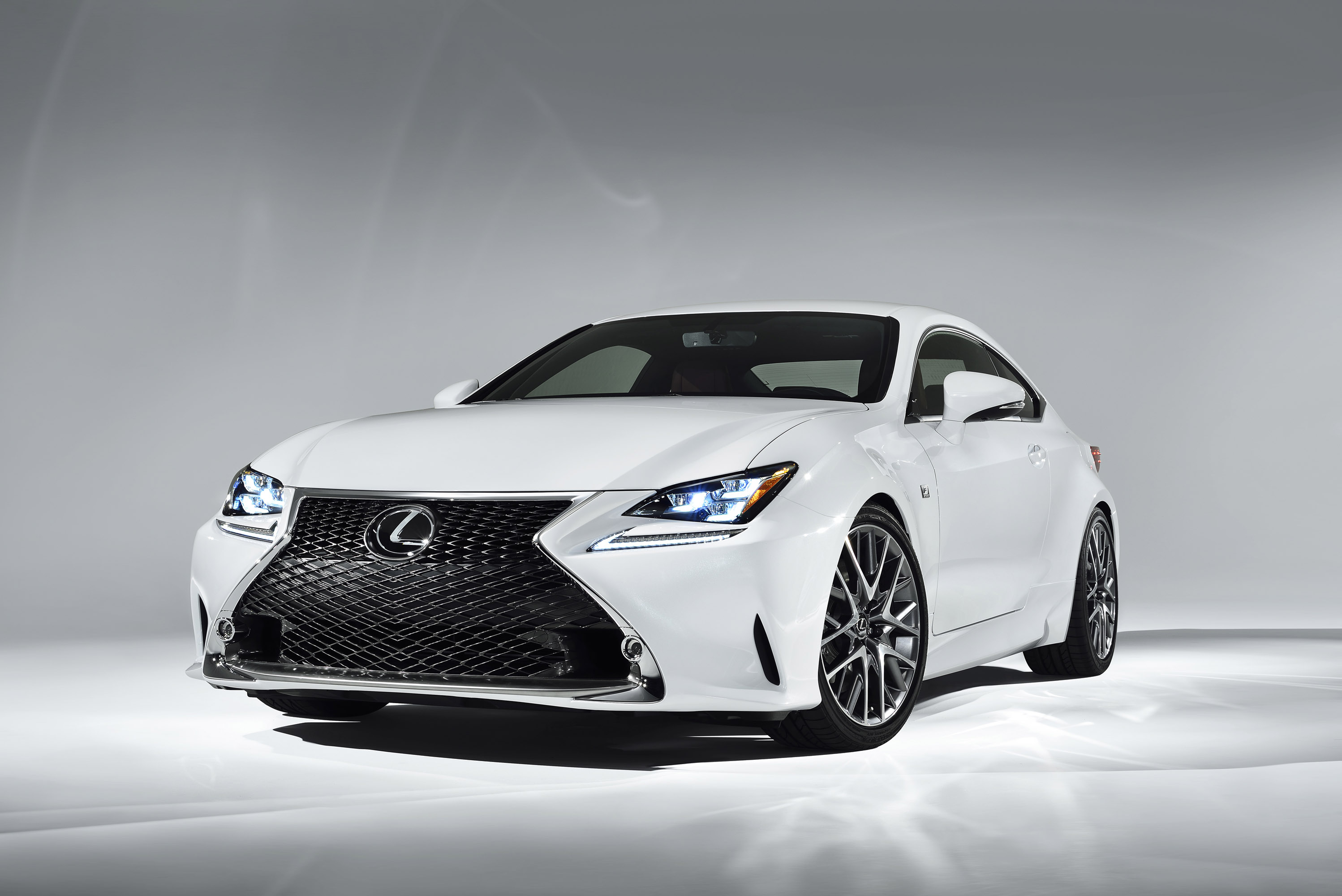 Lexus RC350 F Sport Coupe photo #1