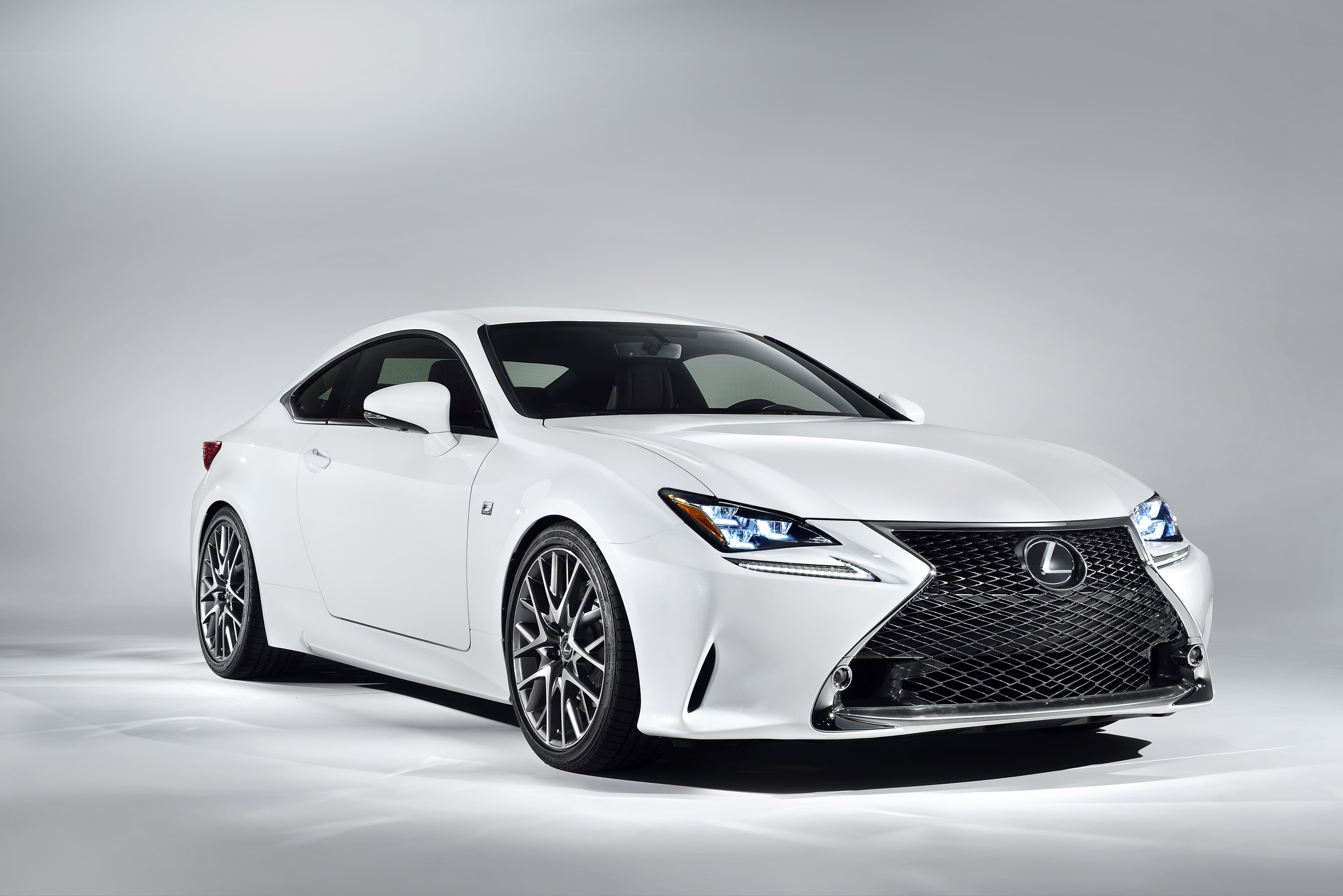 Lexus RC350 F Sport Coupe photo #2