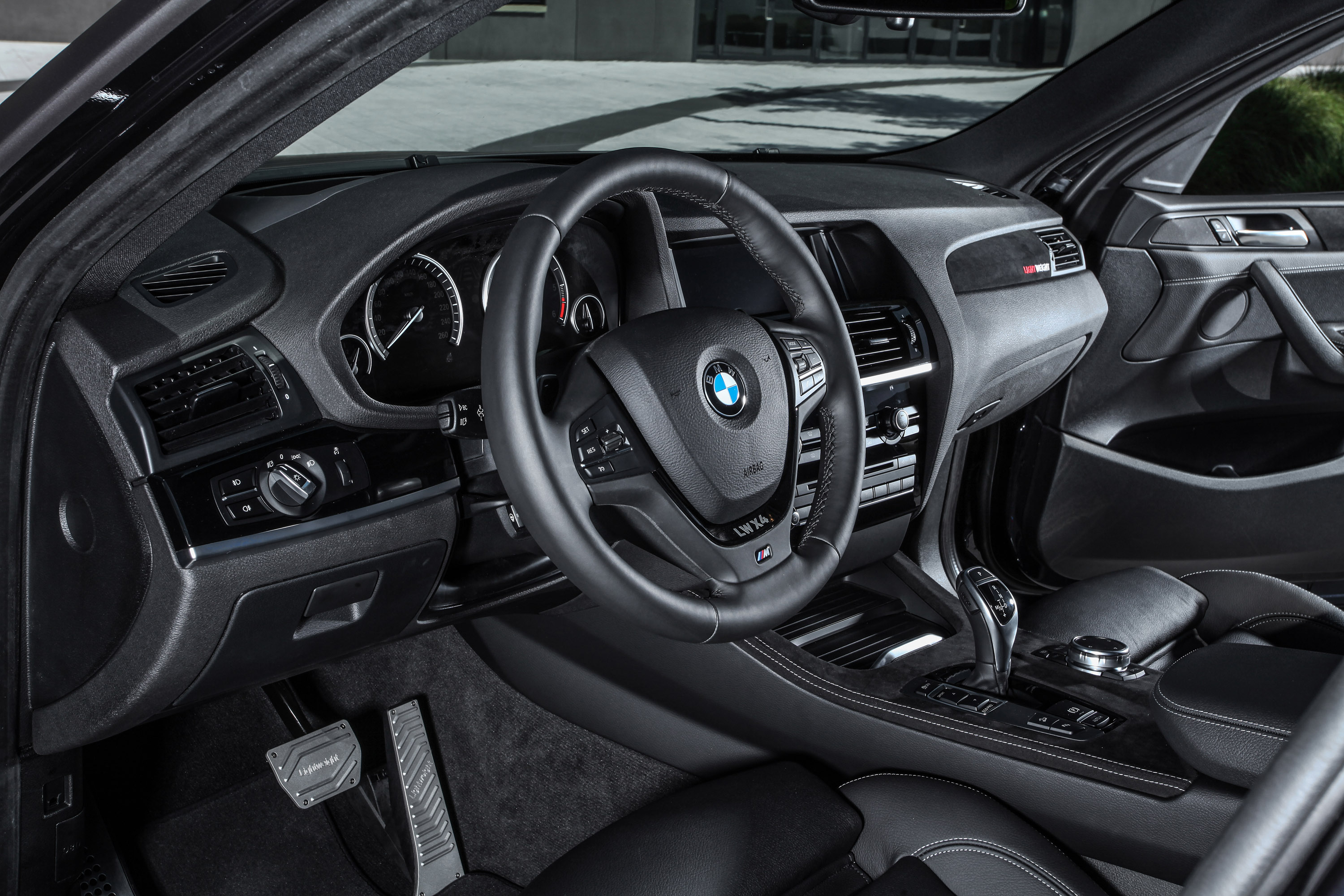 LightWeight BMW X4 photo #25