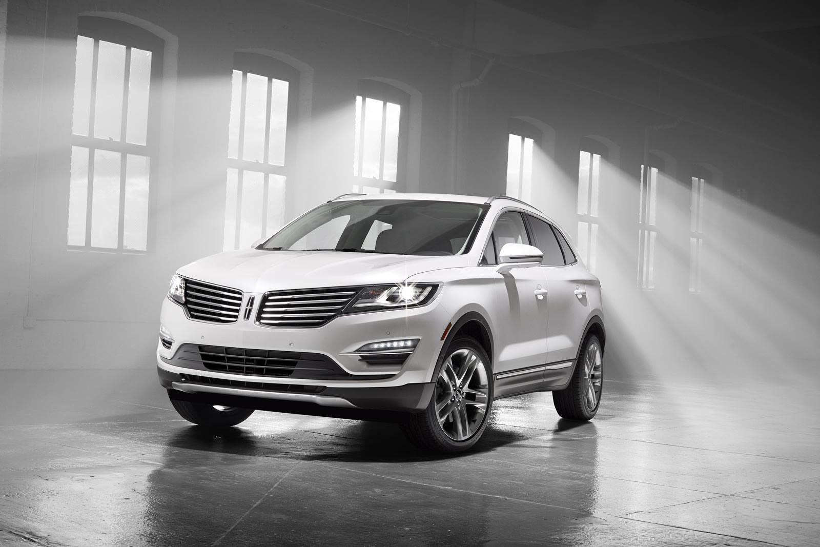 Lincoln MKC photo #3