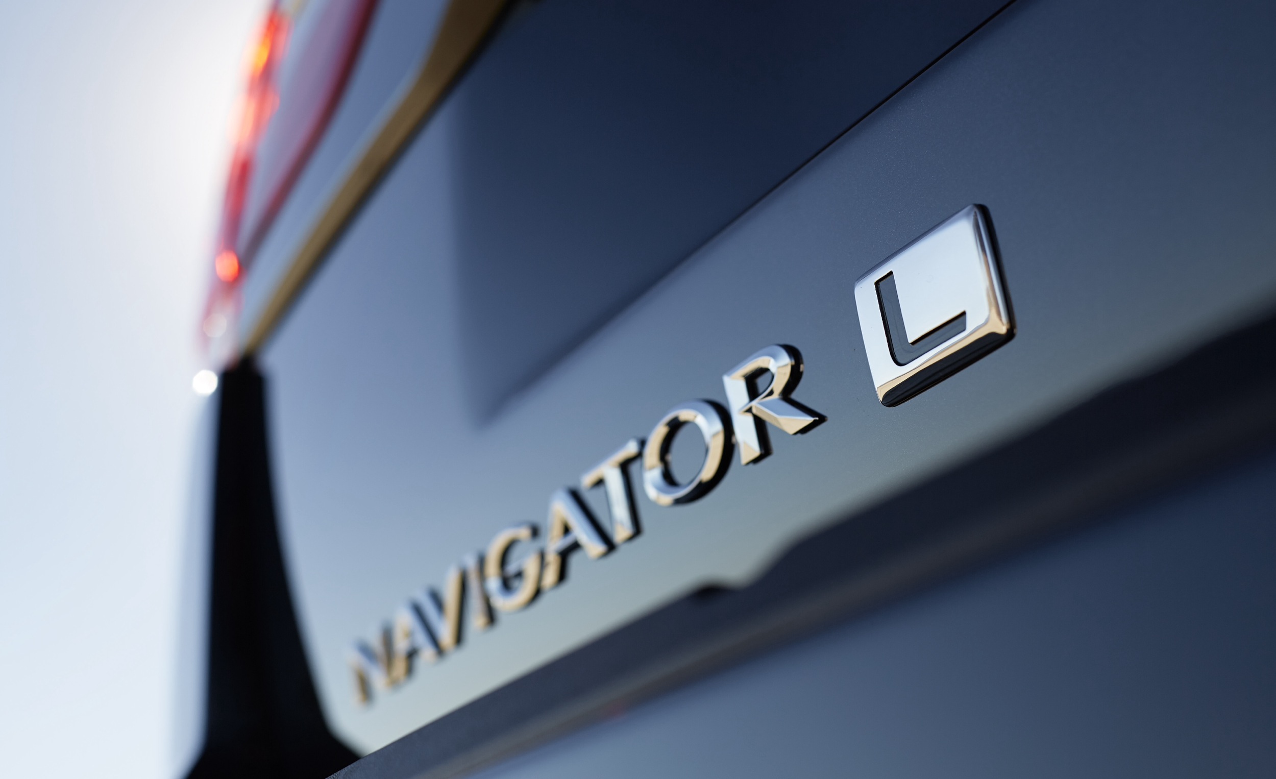 Lincoln Navigator photo #24