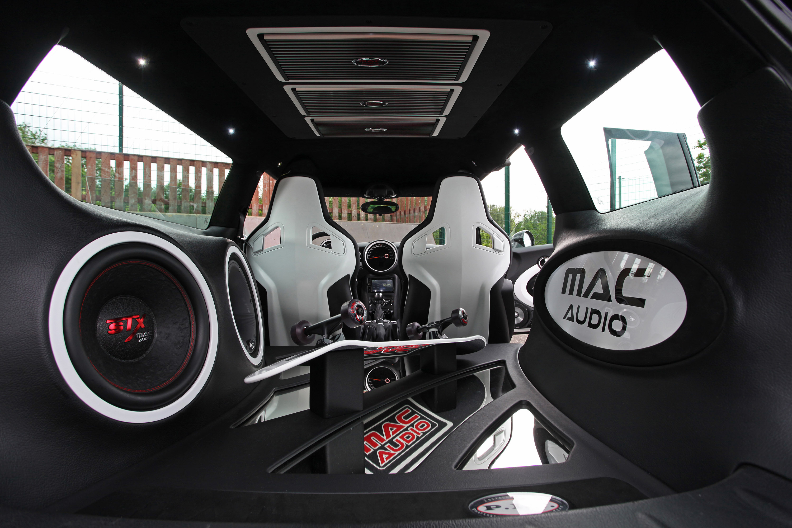 Mac Audio Mini Clubman S photo #19