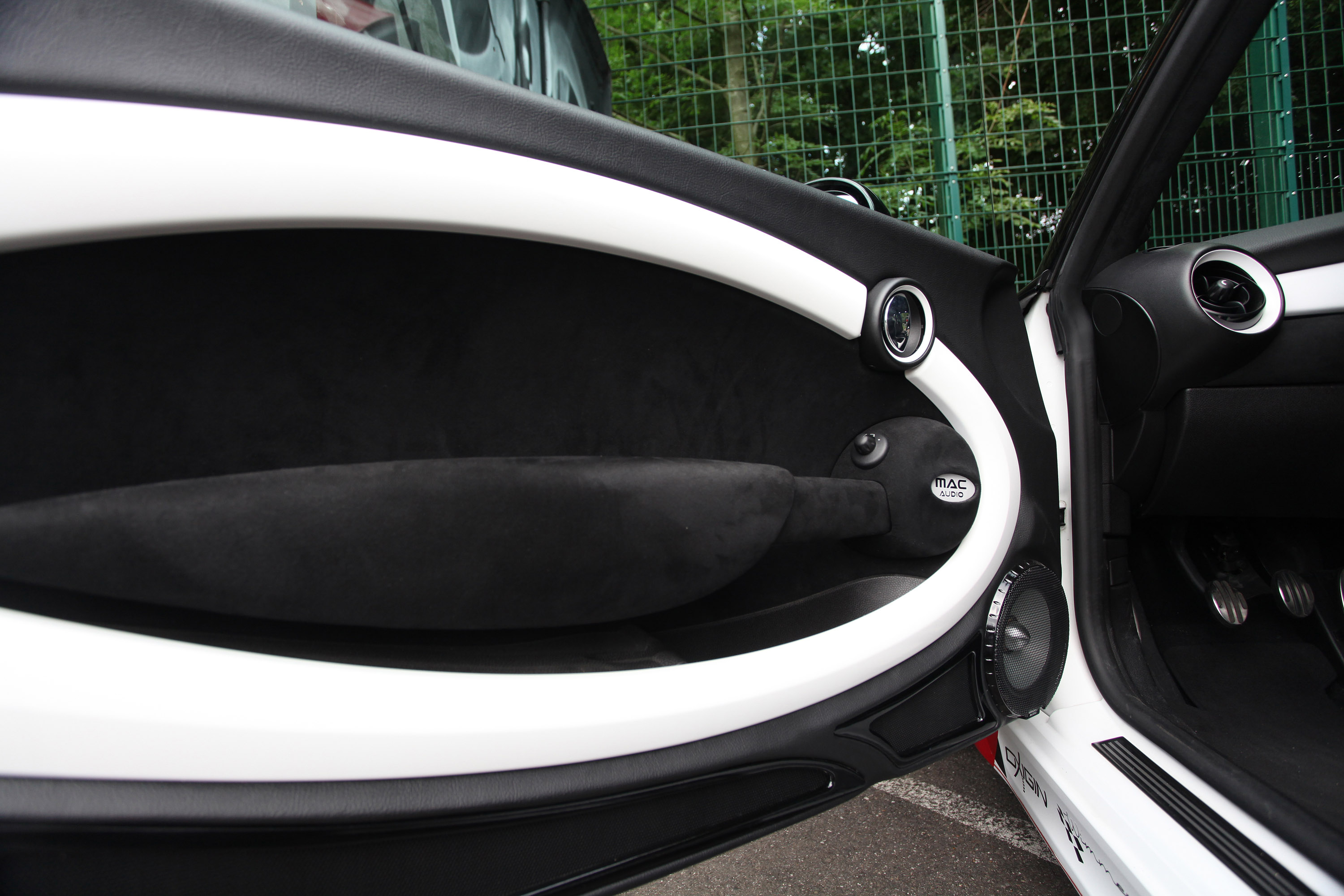 Mac Audio Mini Clubman S photo #21