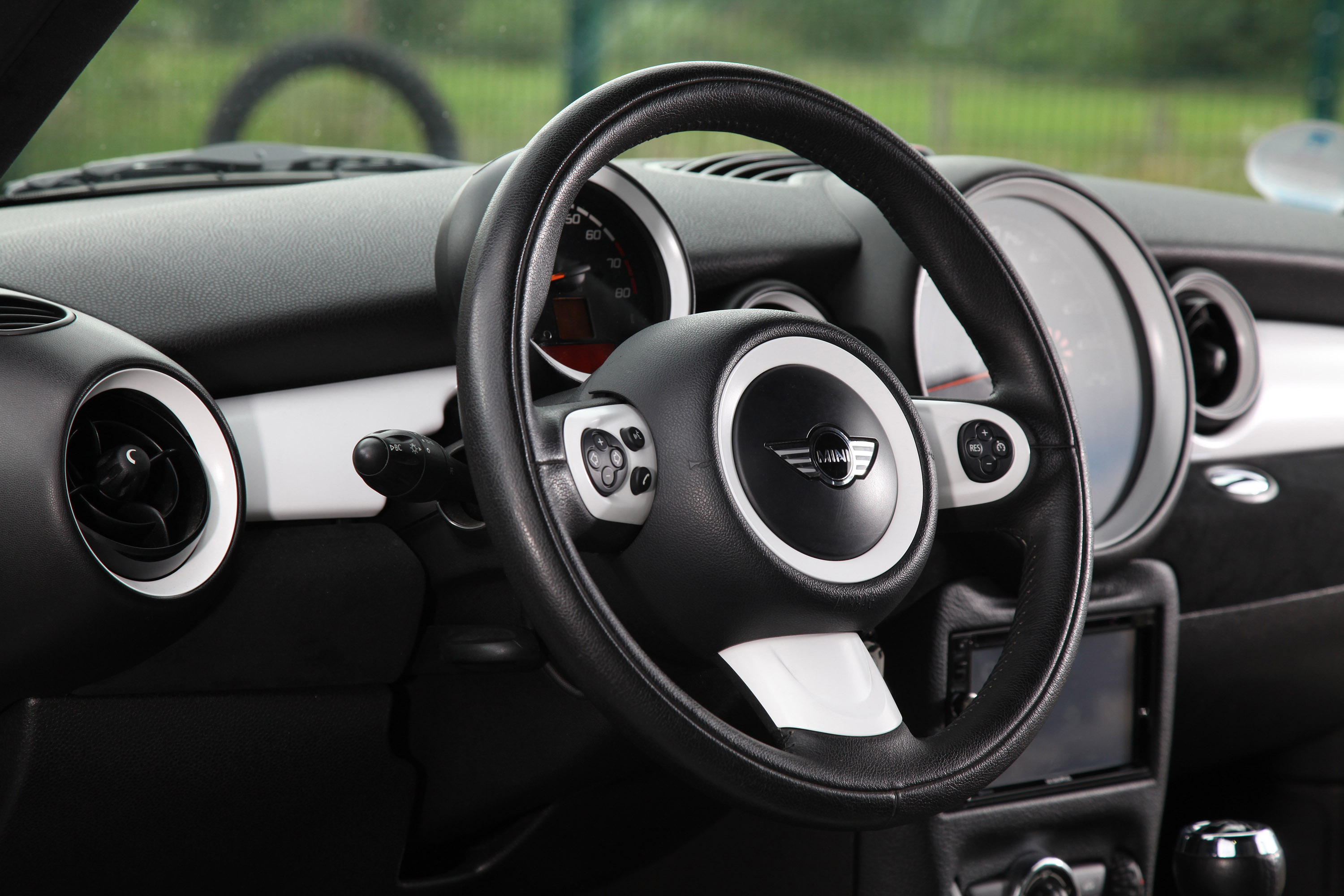 Mac Audio Mini Clubman S photo #26