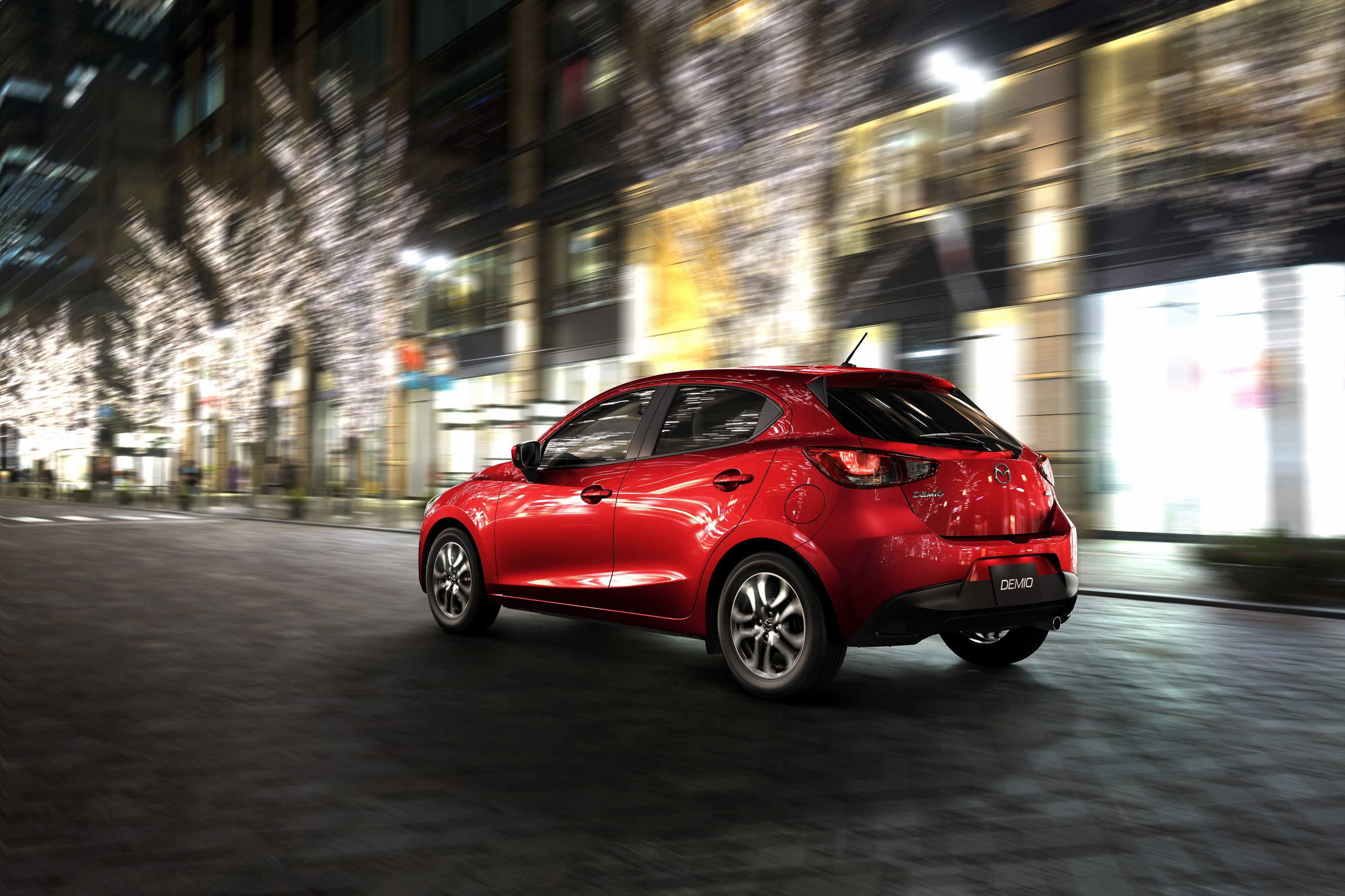 Mazda 2 photo #4