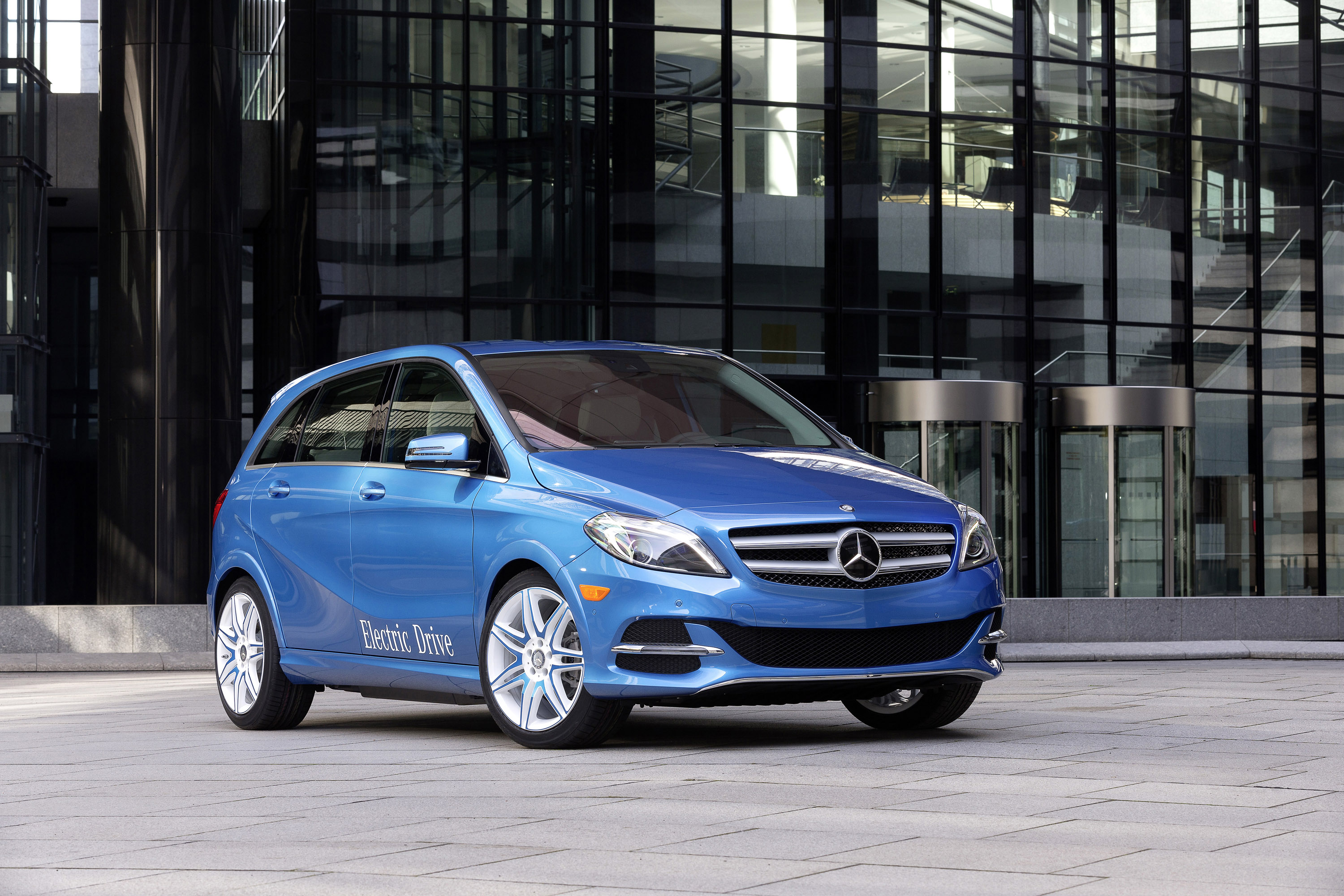 Mercedes-Benz B-Class Electric Drive photo #1