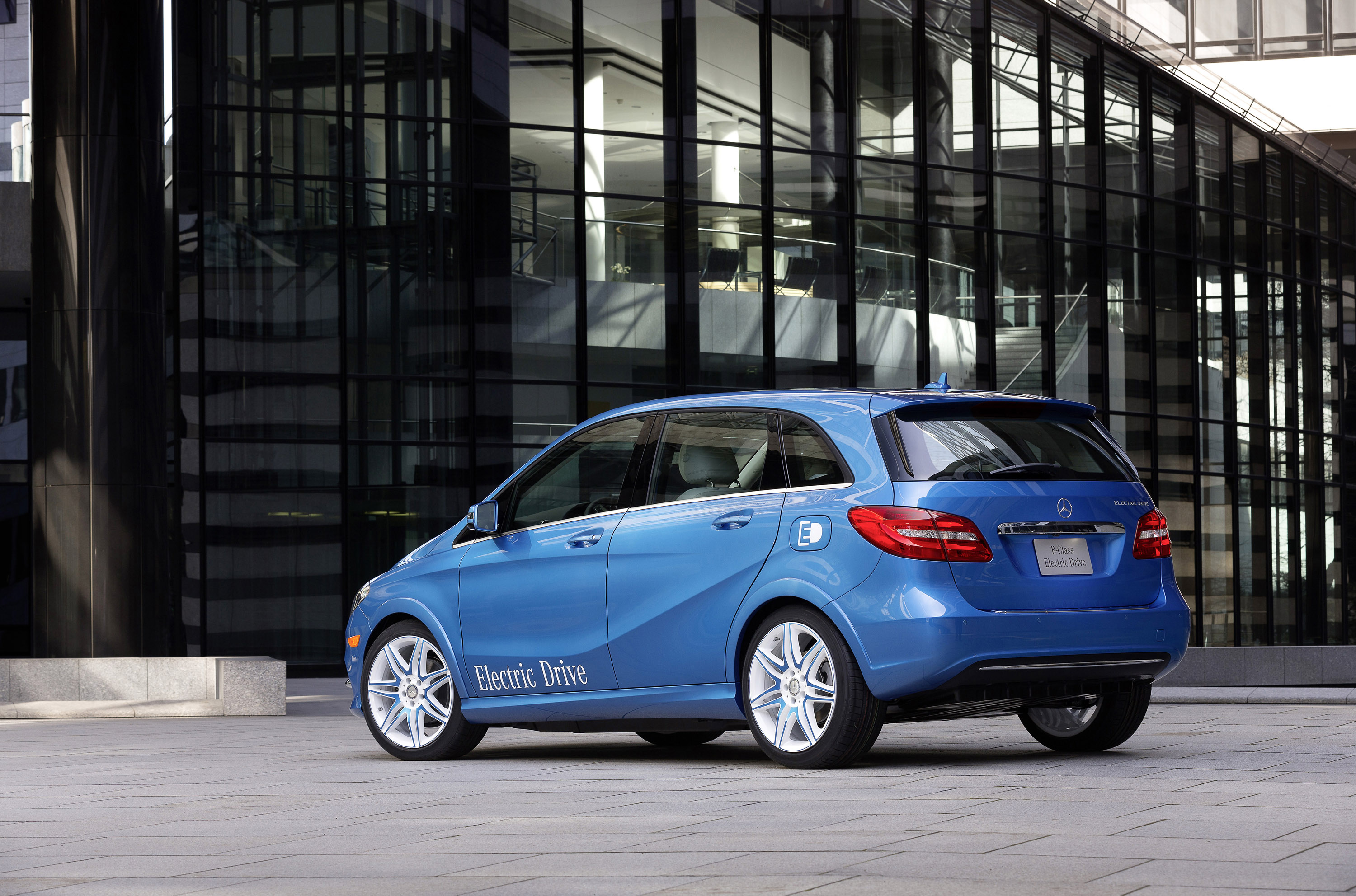 Mercedes-Benz B-Class Electric Drive photo #19