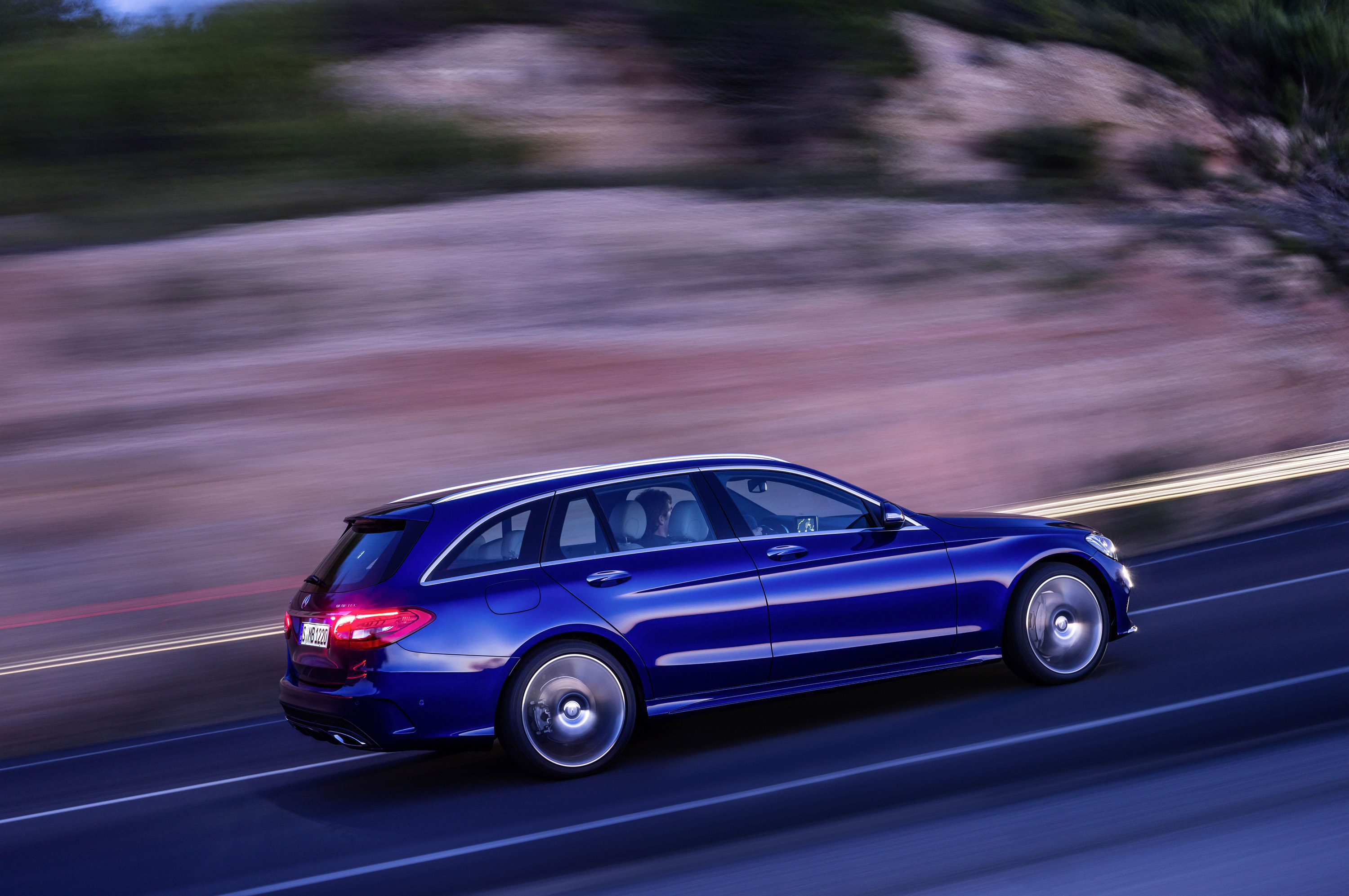 Mercedes-Benz C-Class Estate photo #22