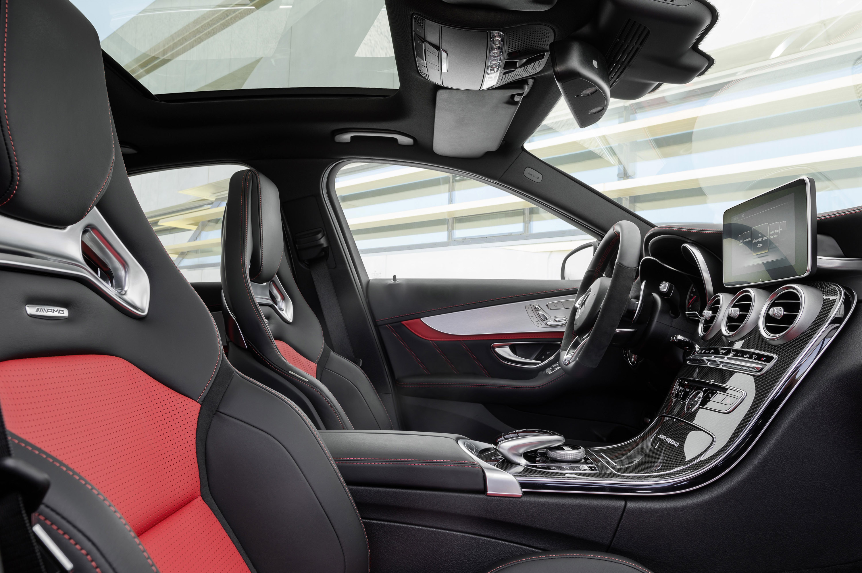 Mercedes-Benz C63 AMG photo #16