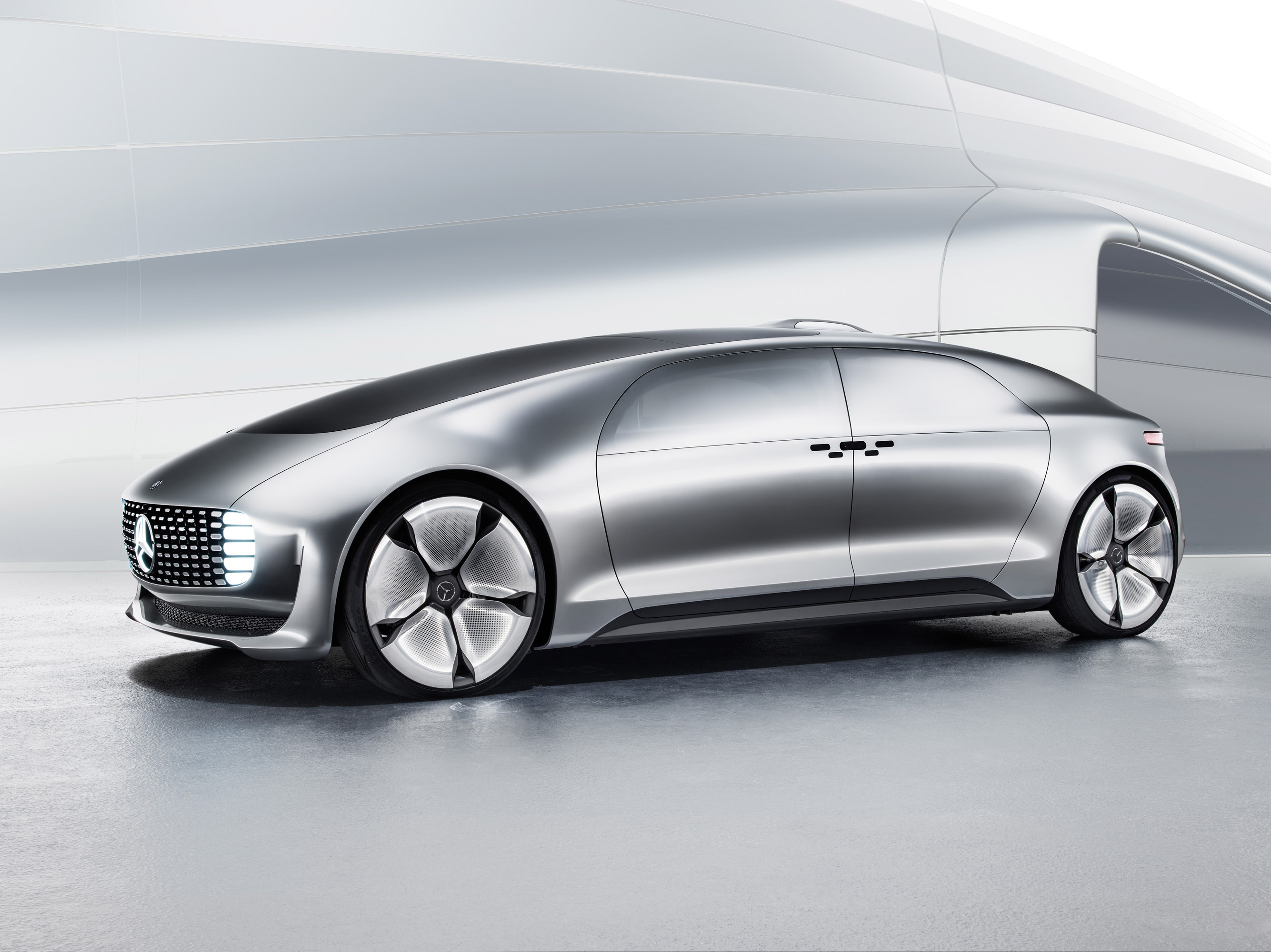 Mercedes-Benz F015 Luxury in Motion Concept photo #17