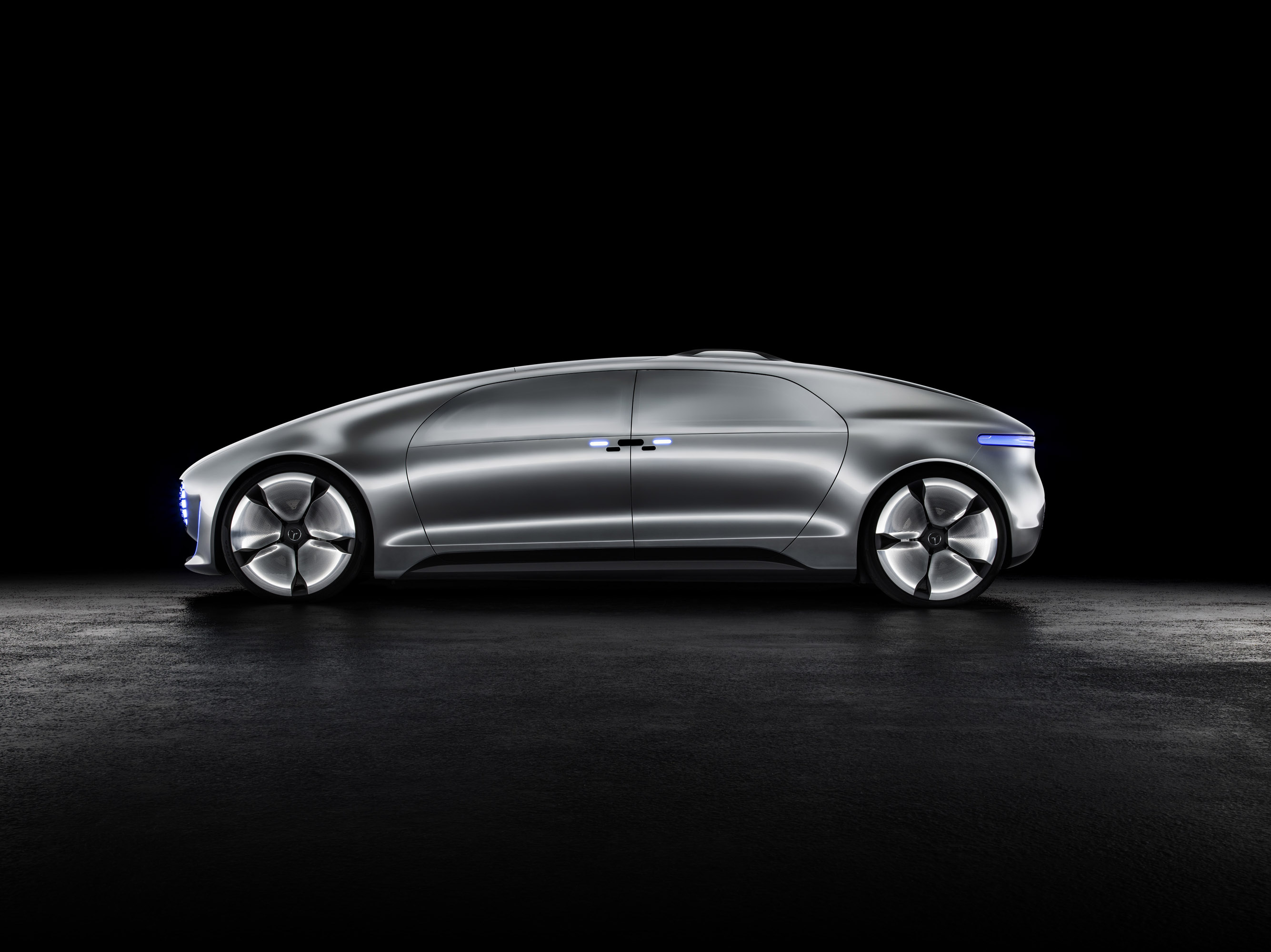 Mercedes-Benz F015 Luxury in Motion Concept photo #21