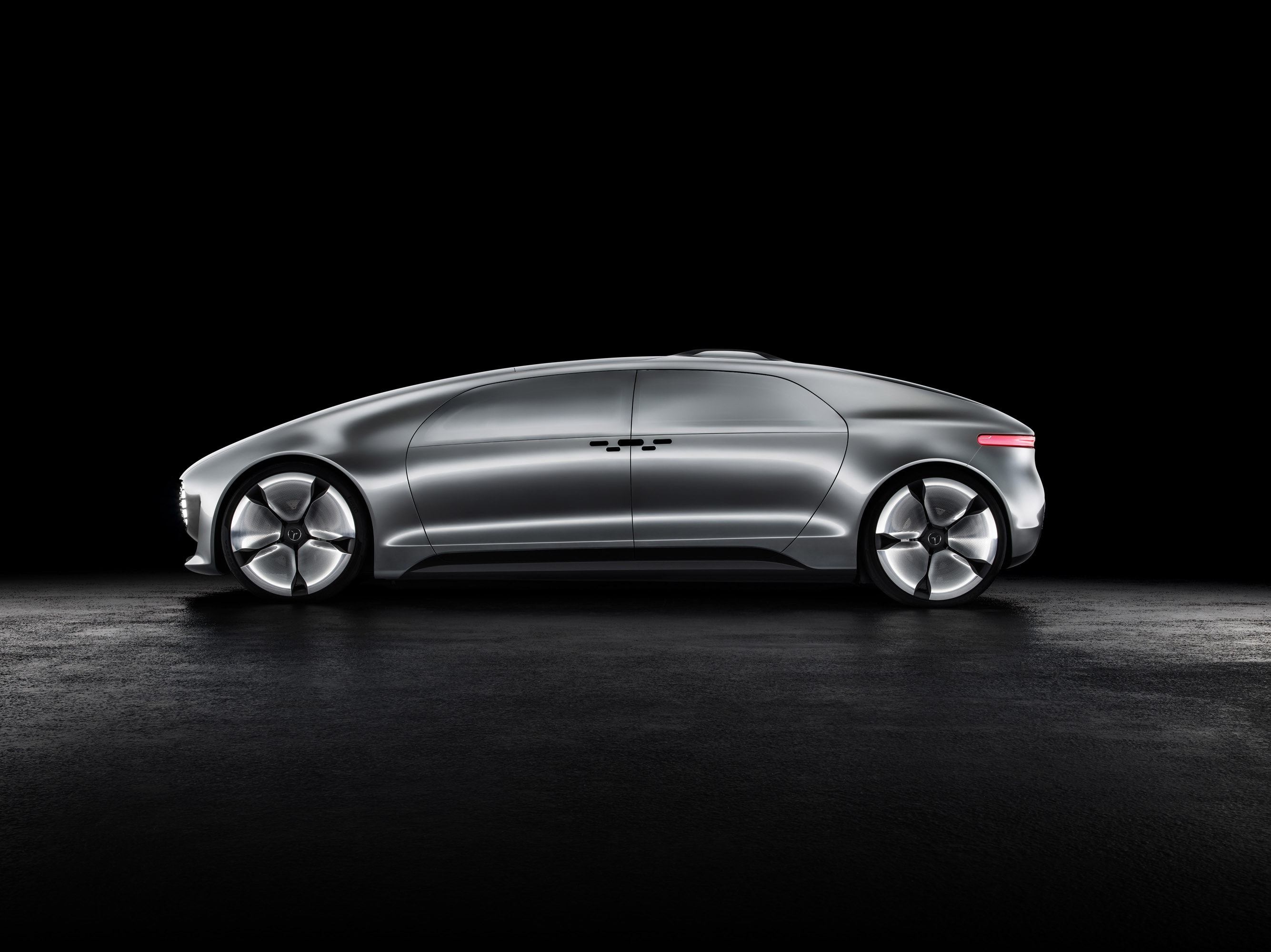 Mercedes-Benz F015 Luxury in Motion Concept photo #22