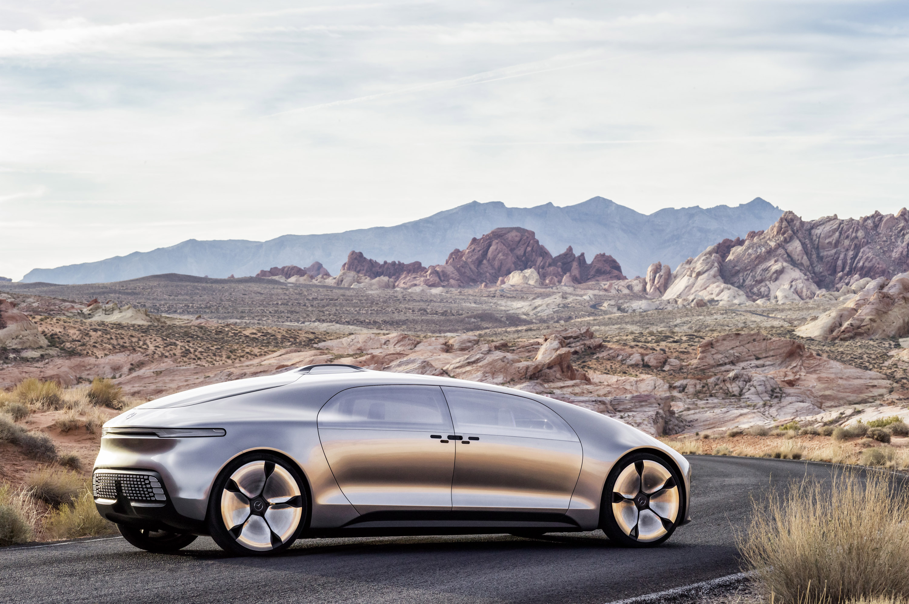 Mercedes-Benz F015 Luxury in Motion Concept photo #34