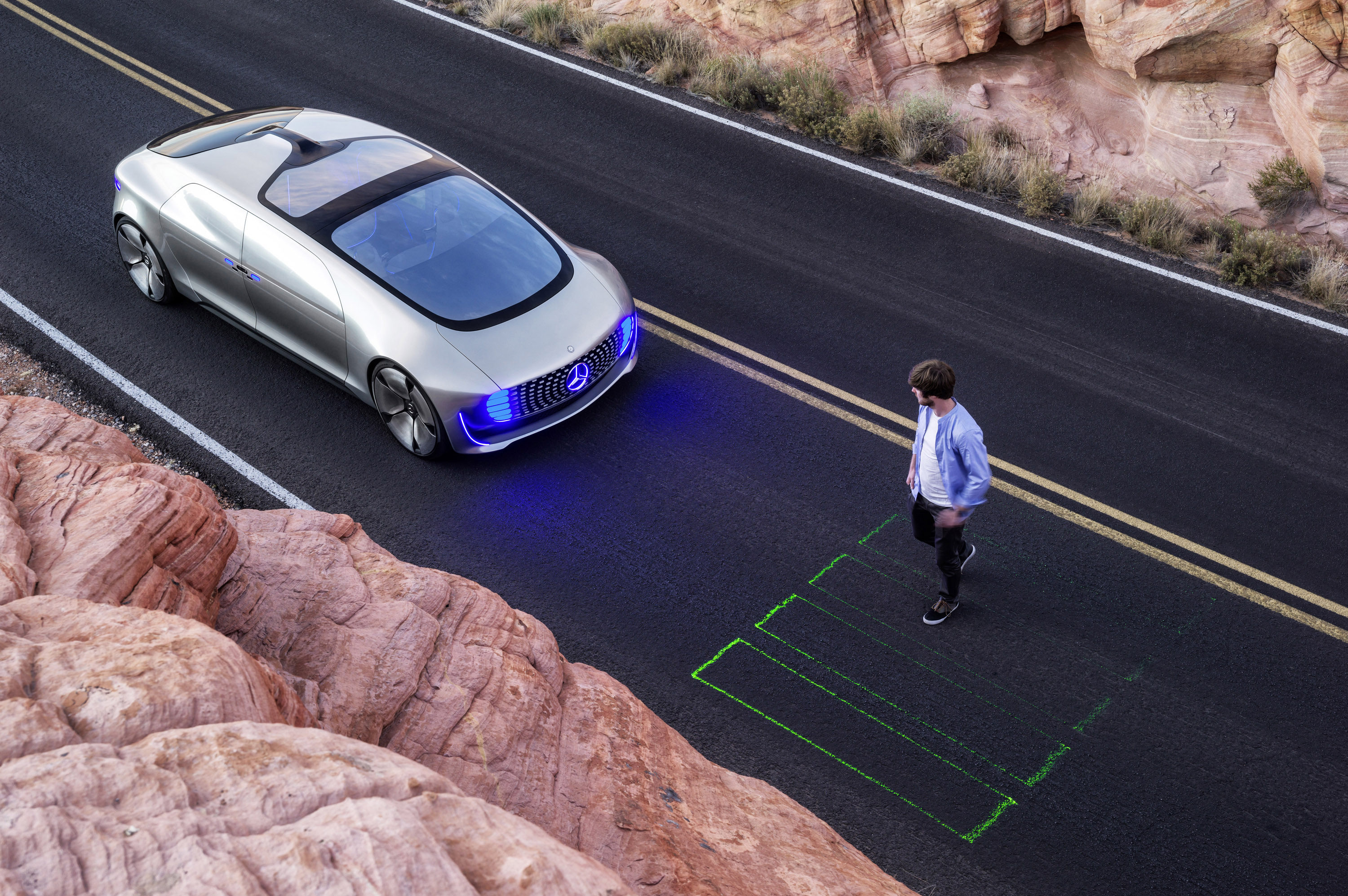 Mercedes-Benz F015 Luxury in Motion Concept photo #37