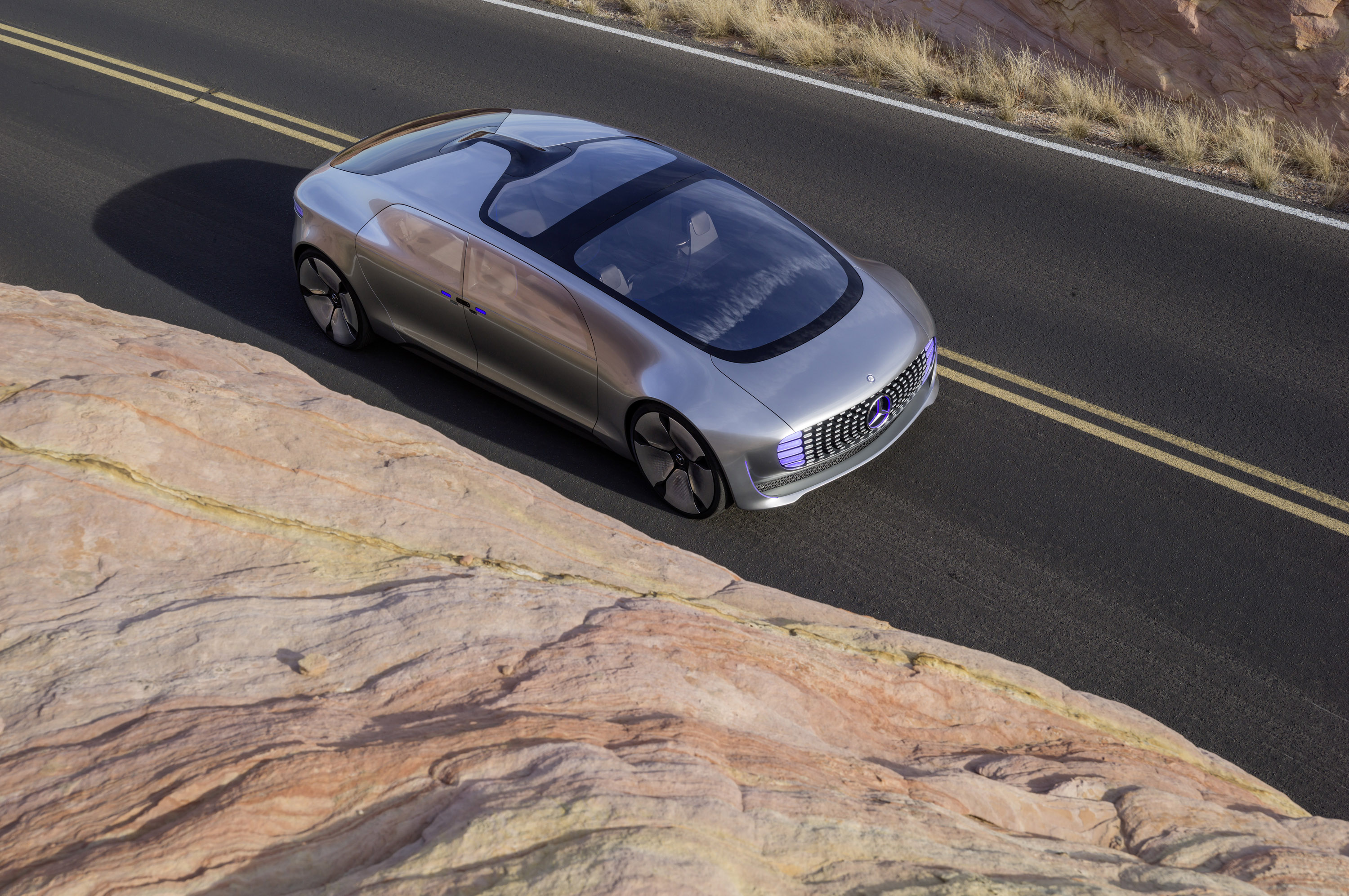 Mercedes-Benz F015 Luxury in Motion Concept photo #38