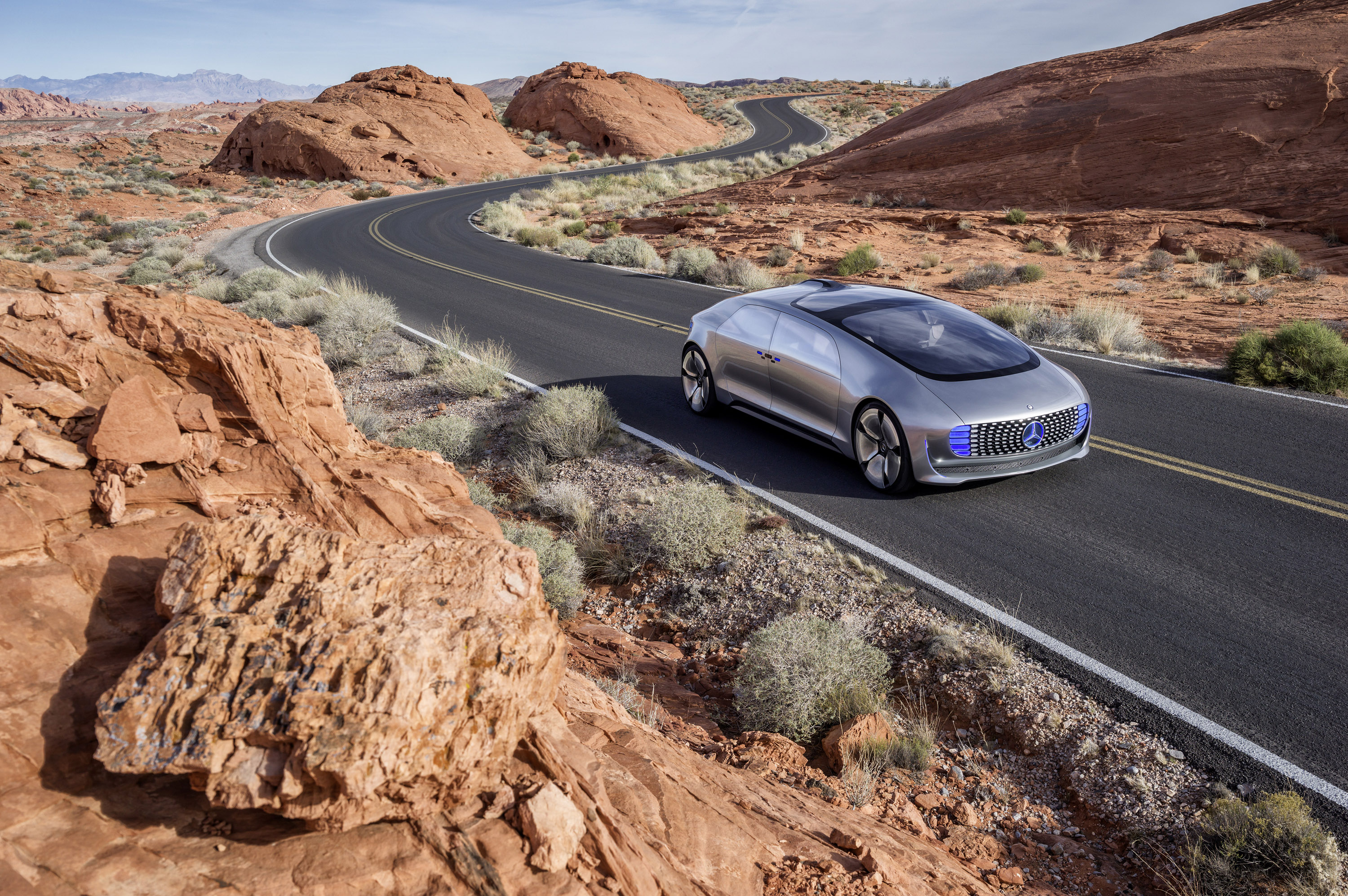 Mercedes-Benz F015 Luxury in Motion Concept photo #39