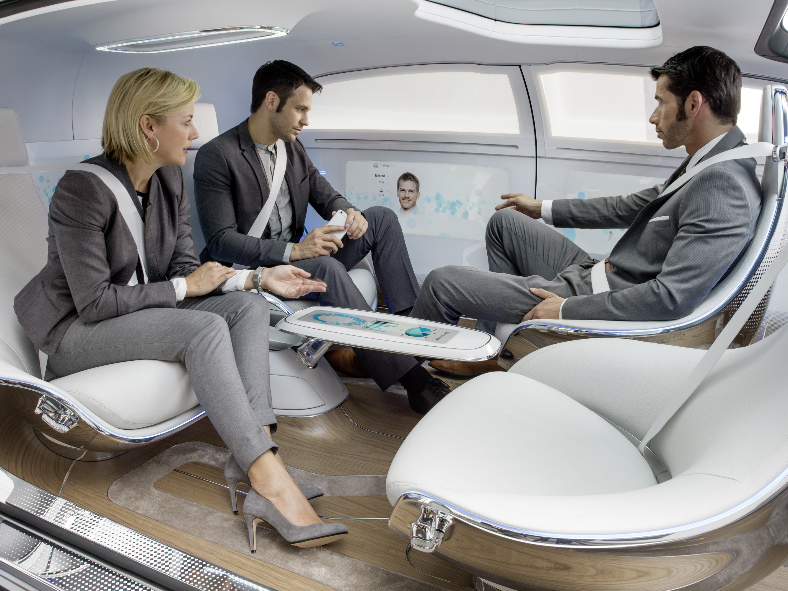 Mercedes-Benz F015 Luxury in Motion Concept photo #40